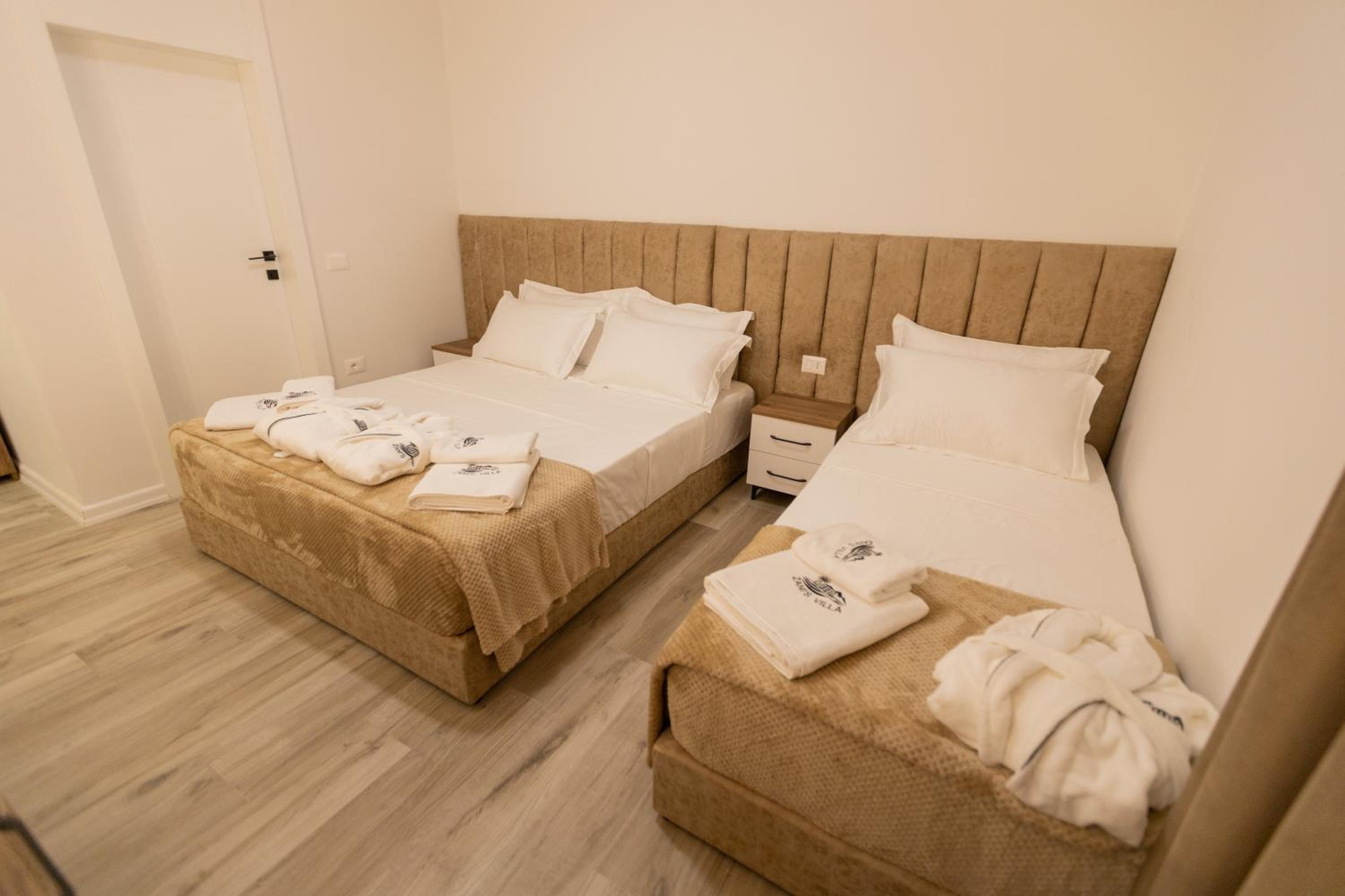 Triple Room with Balcony
