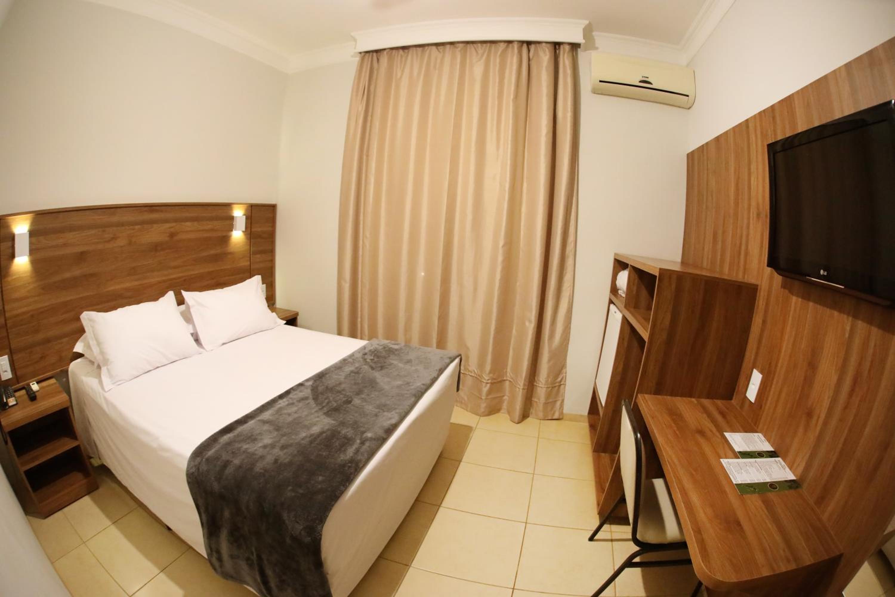 Superior Queen Room