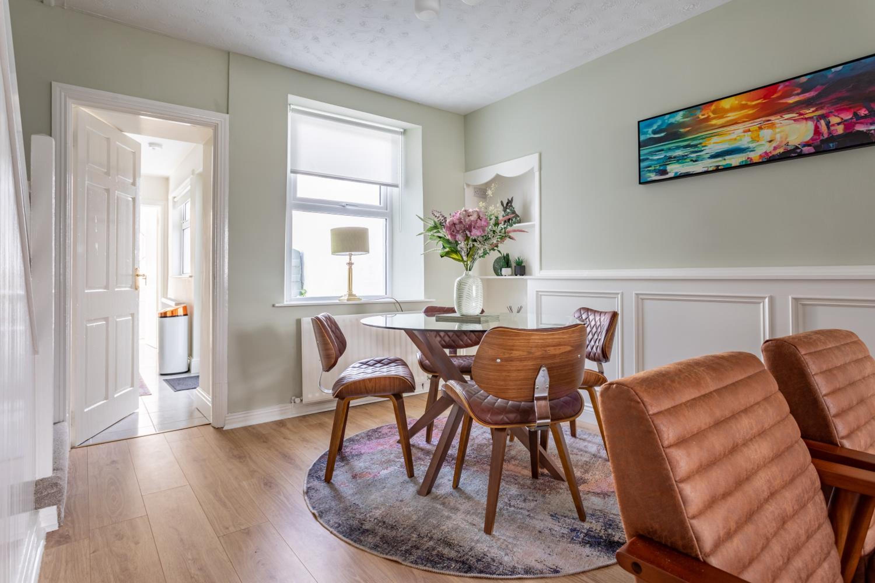 Three-Bedroom House photo 2