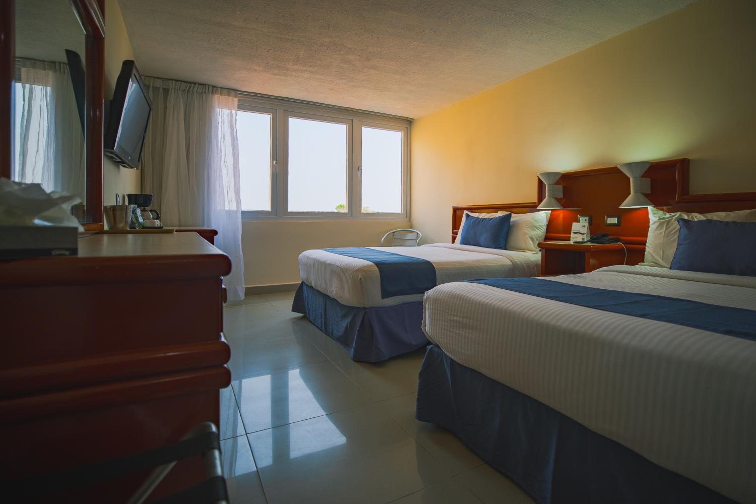 Twin Room with Pool View - Non-Smoking - Photo 1