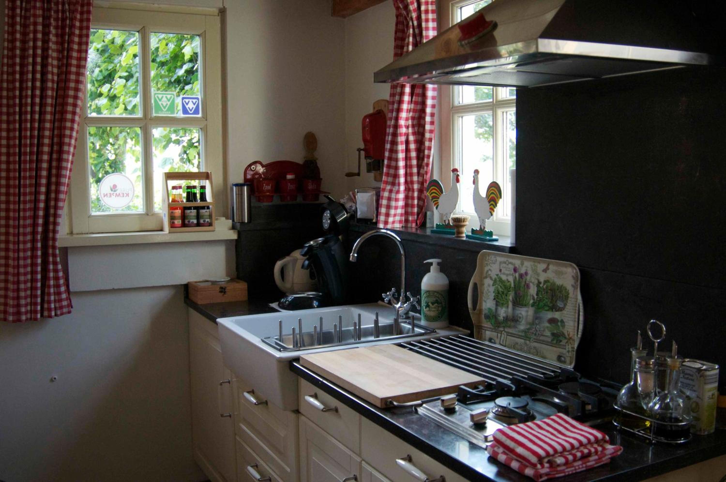Two-Bedroom Cottage photo 2