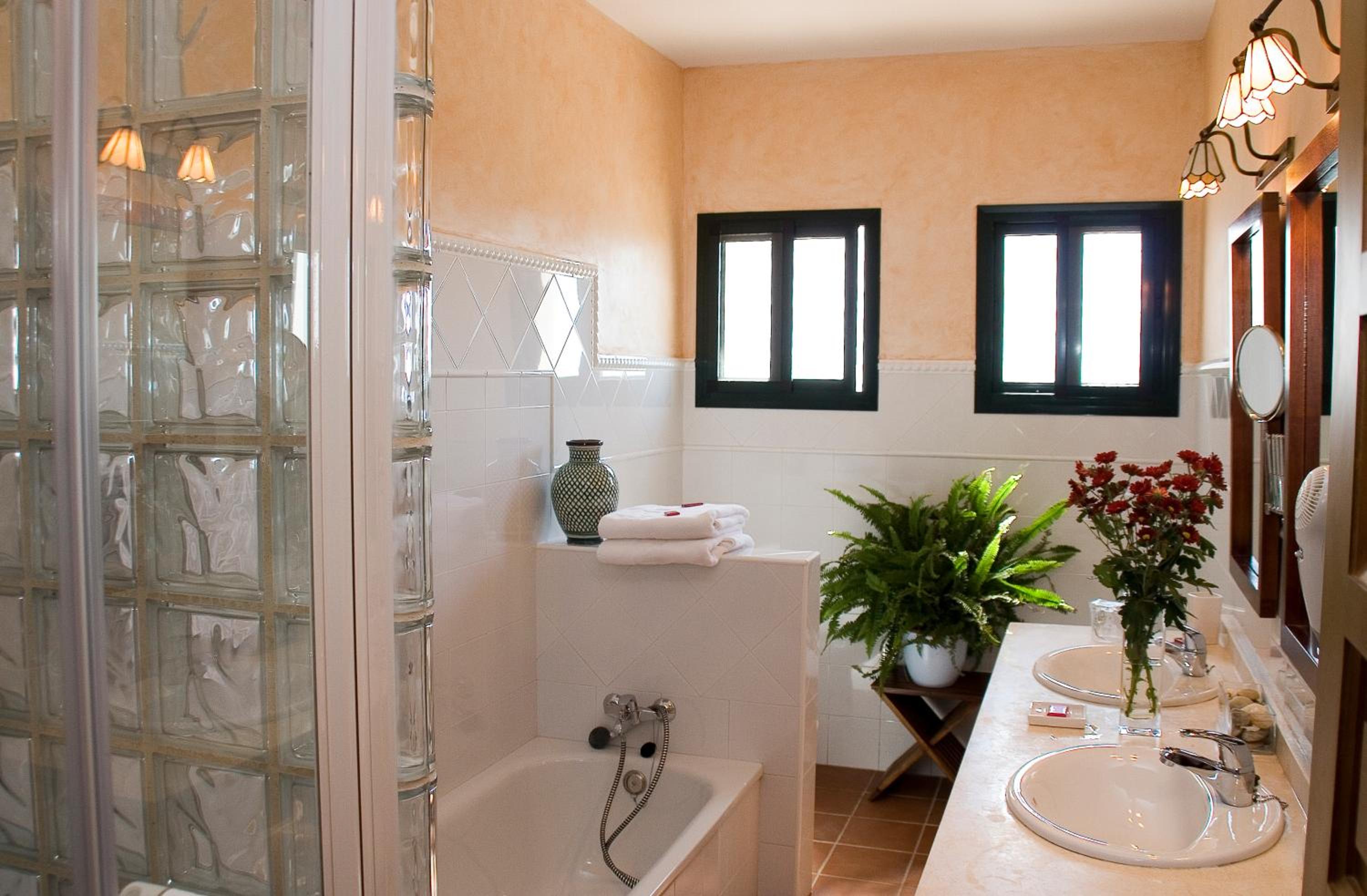 Family Suite - Photo 12