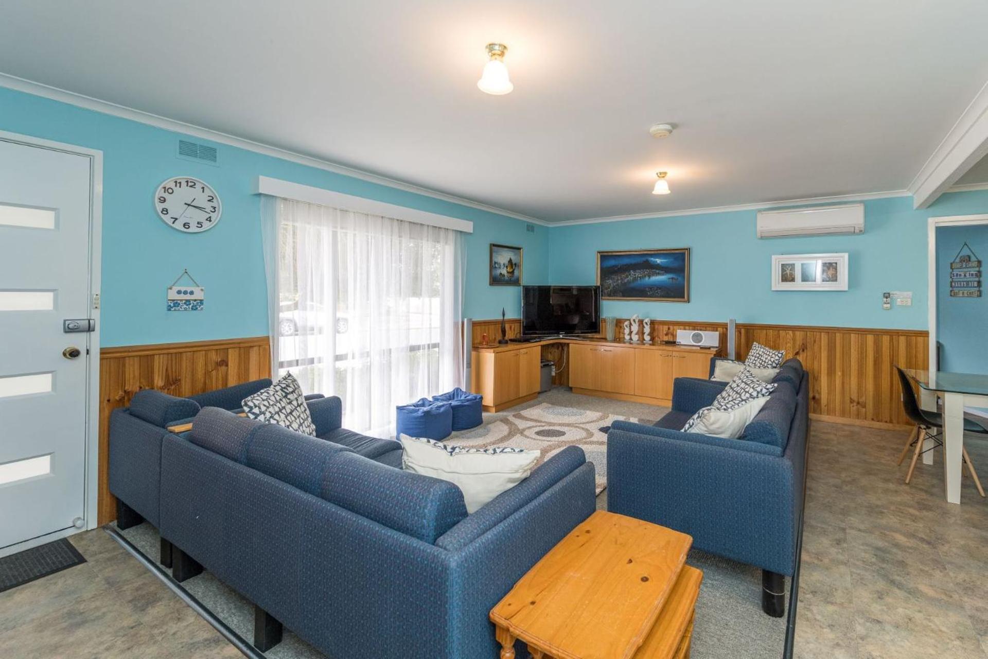 Three-Bedroom House photo 1
