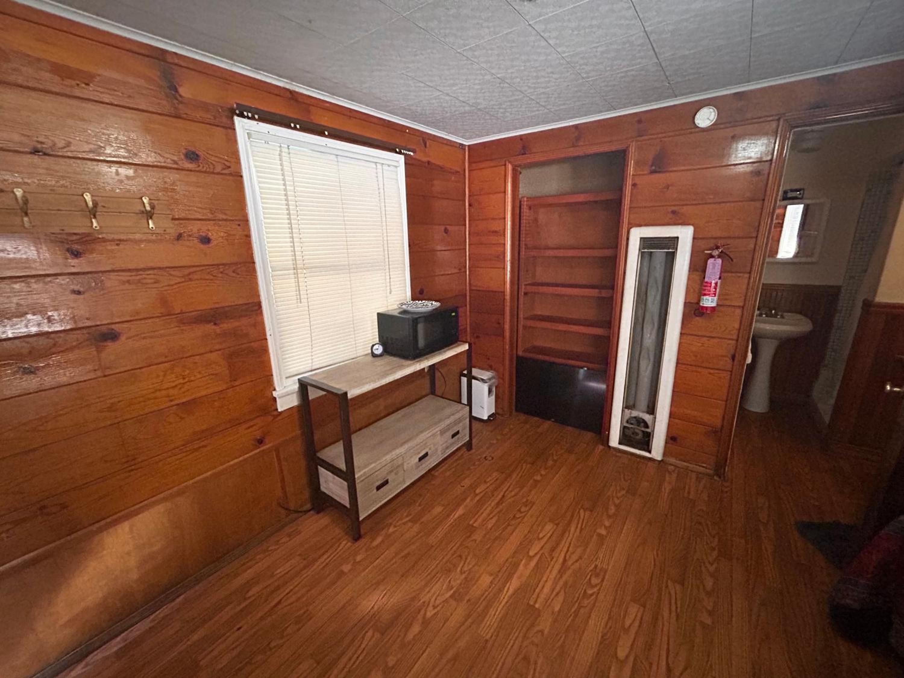 Budget Double Room photo 3