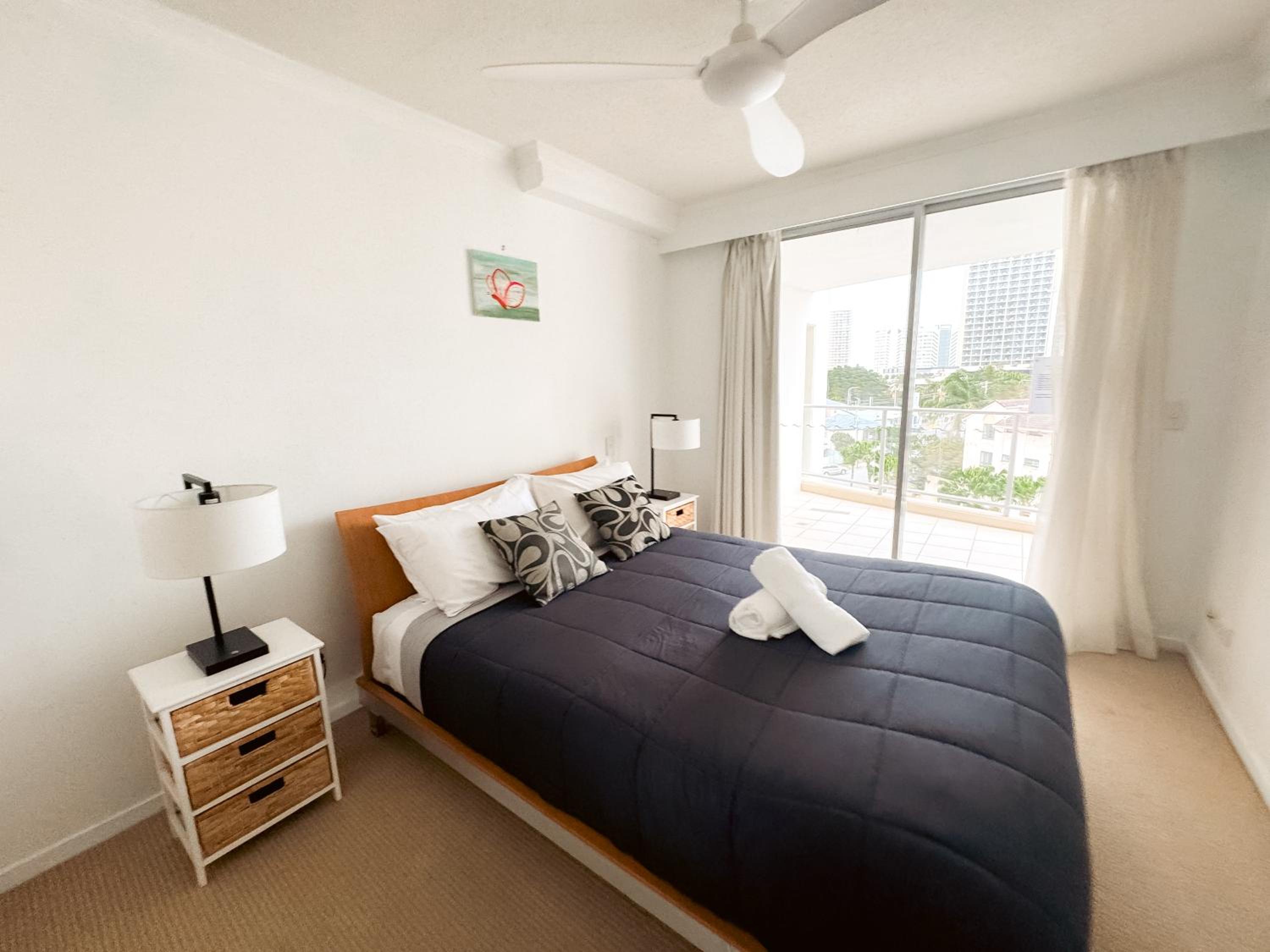 One-Bedroom Apartment photo 3