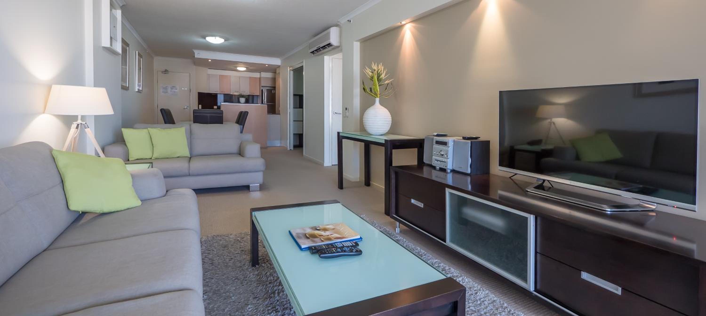 Two-Bedroom Apartment with One Bathroom - Photo 9