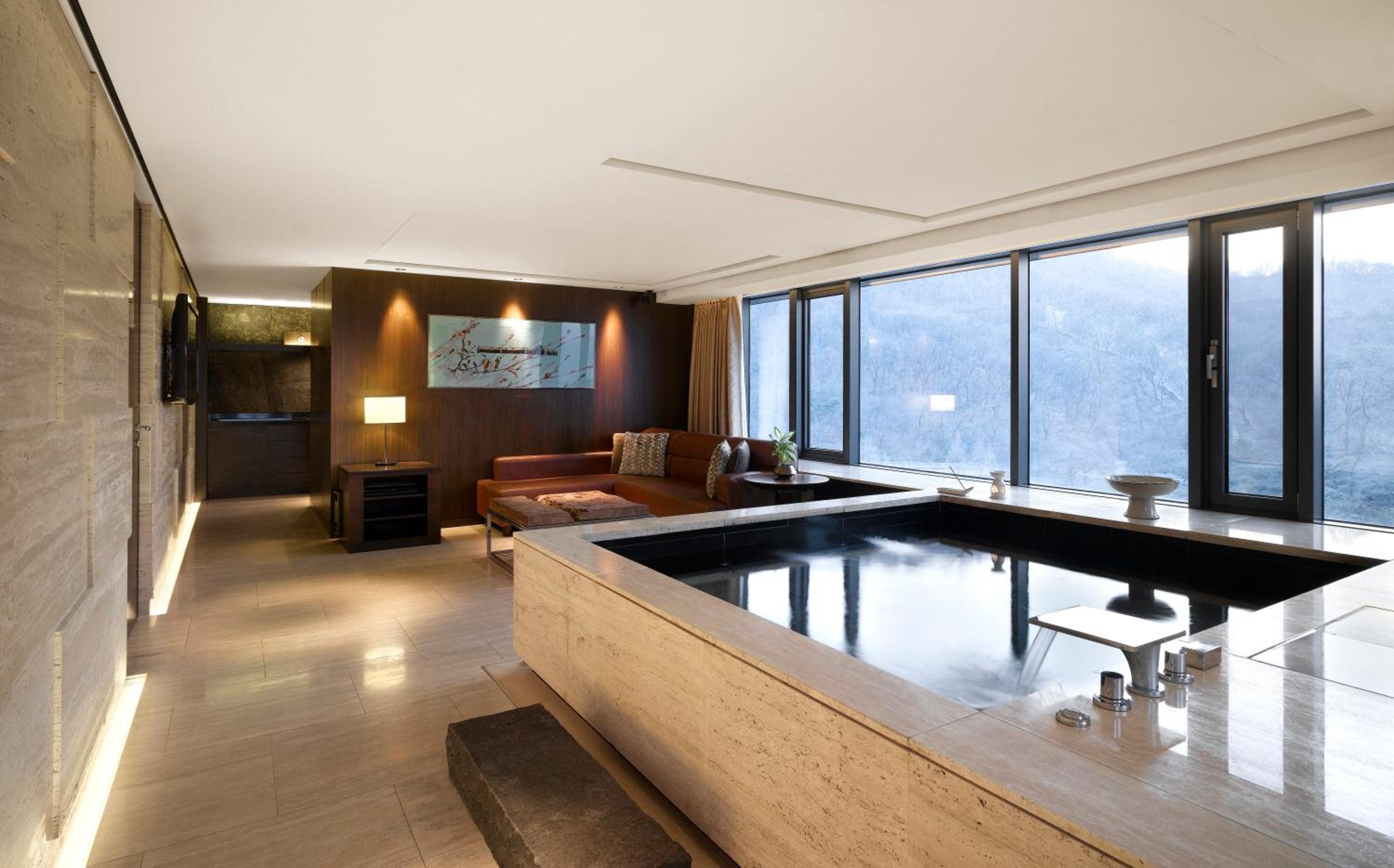 Premier Pool Namsan View Suite - Photo 2