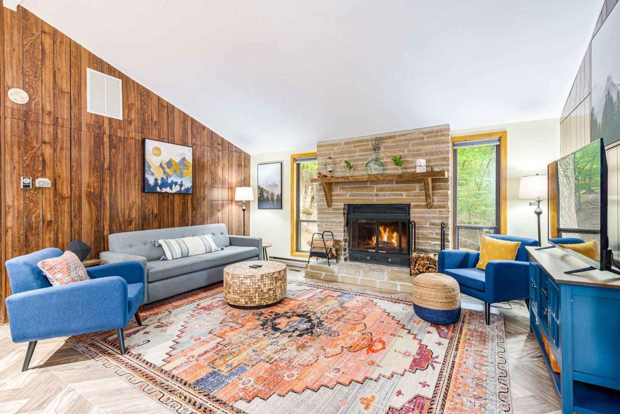 Family Room photo 1