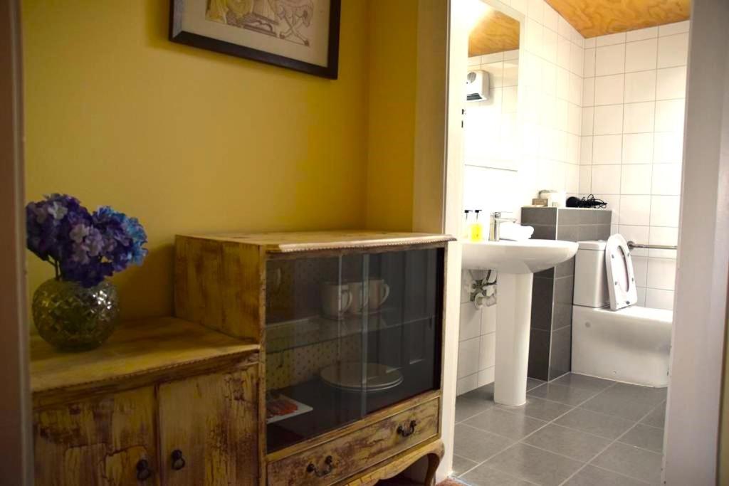 Double Room with Park View - Photo 7