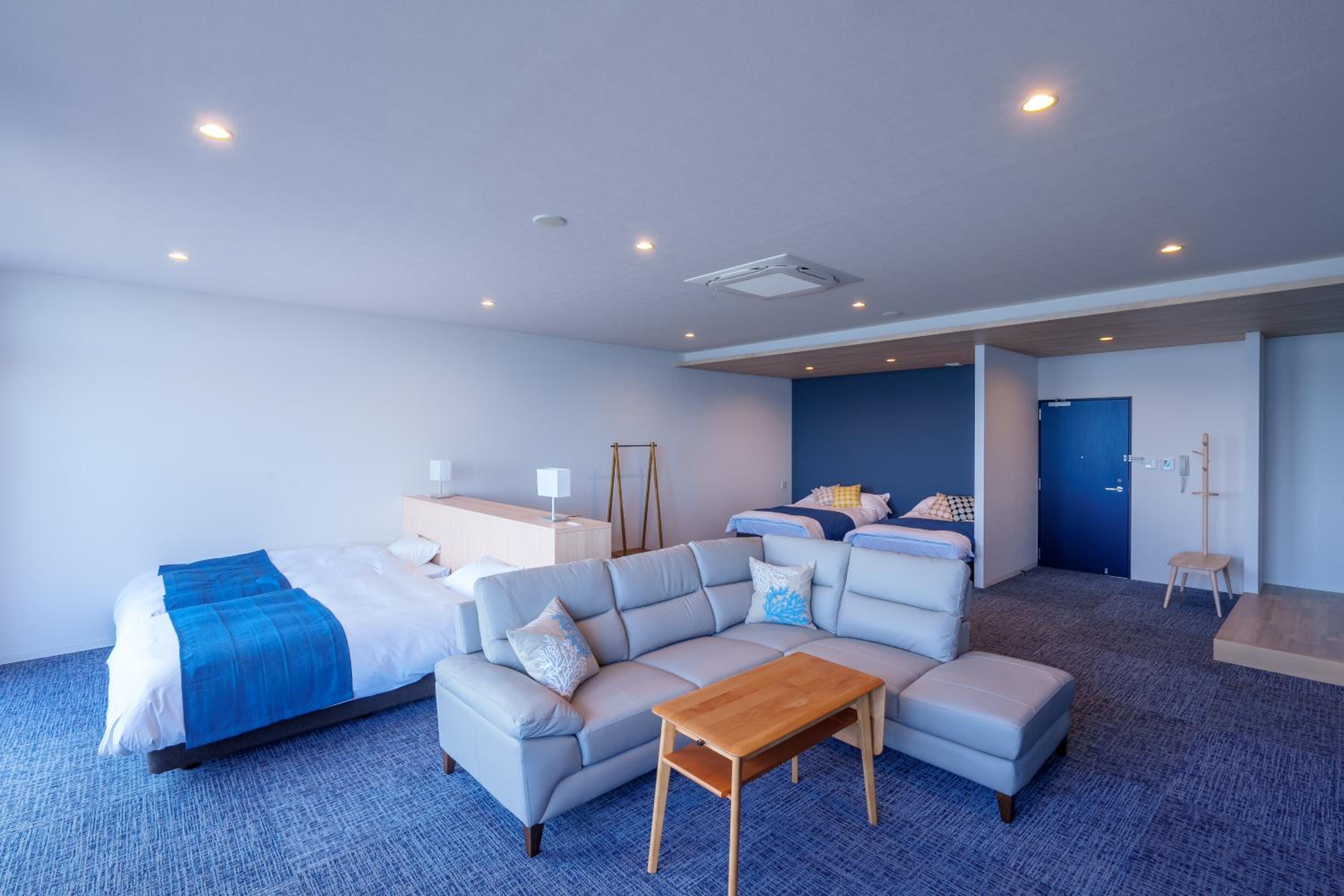 301 Family Room with Ocean View (Private Bathroom) photo 1