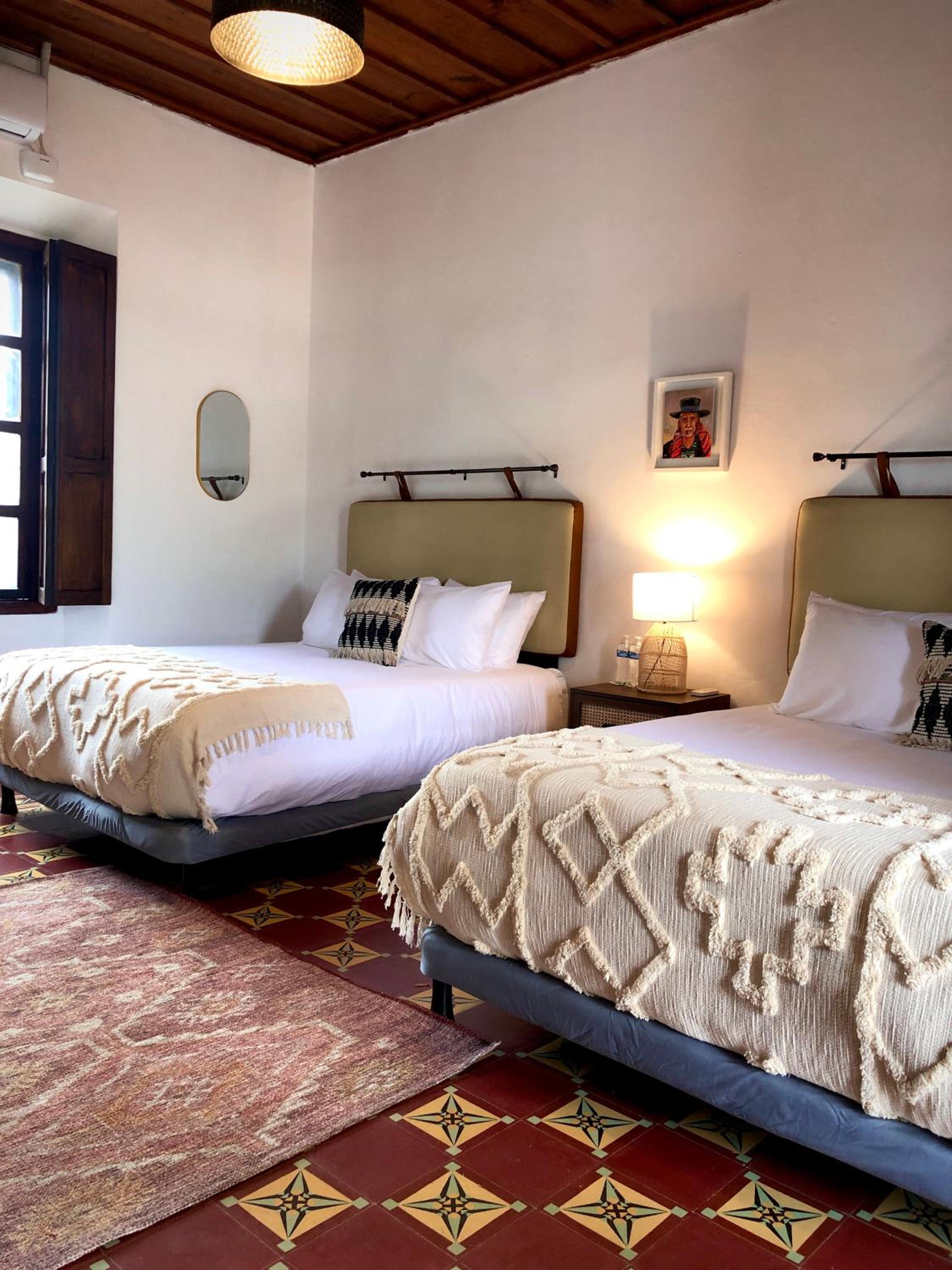 Deluxe Queen Room with Two Queen Beds photo 1