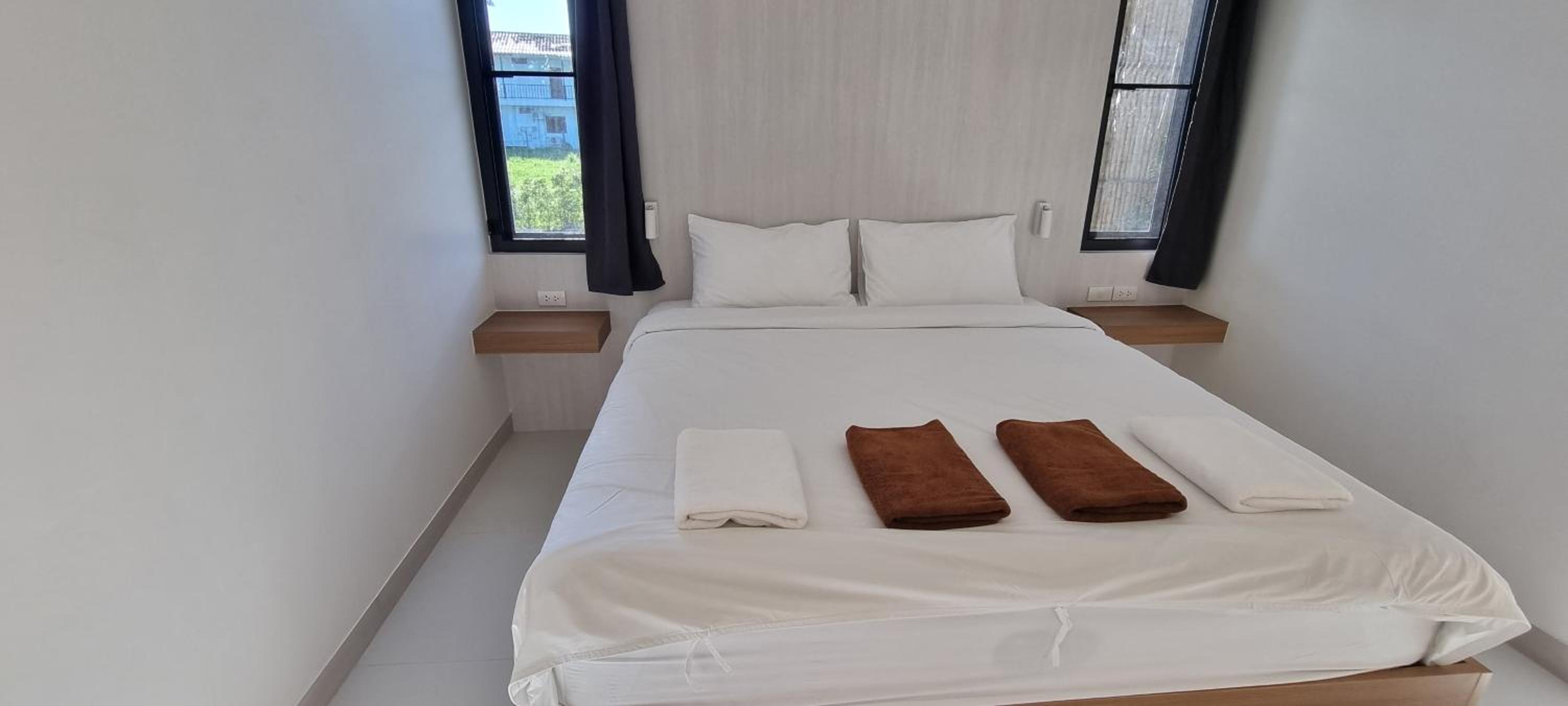 Apartment with Terrace photo 2