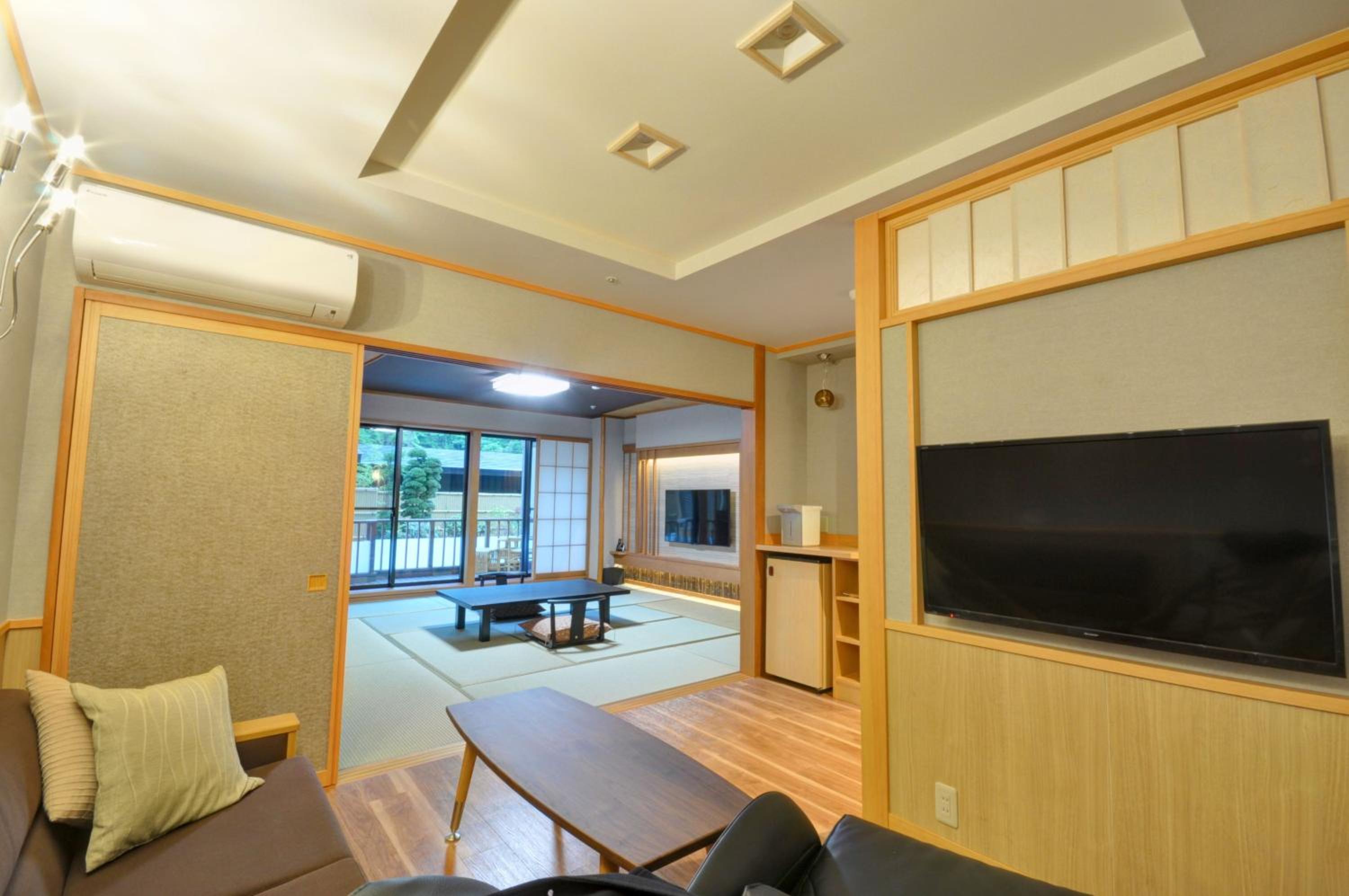 Deluxe Japanese-style Room with Open-air Bath - YUAN - Non-Smoking 51㎡ photo 2