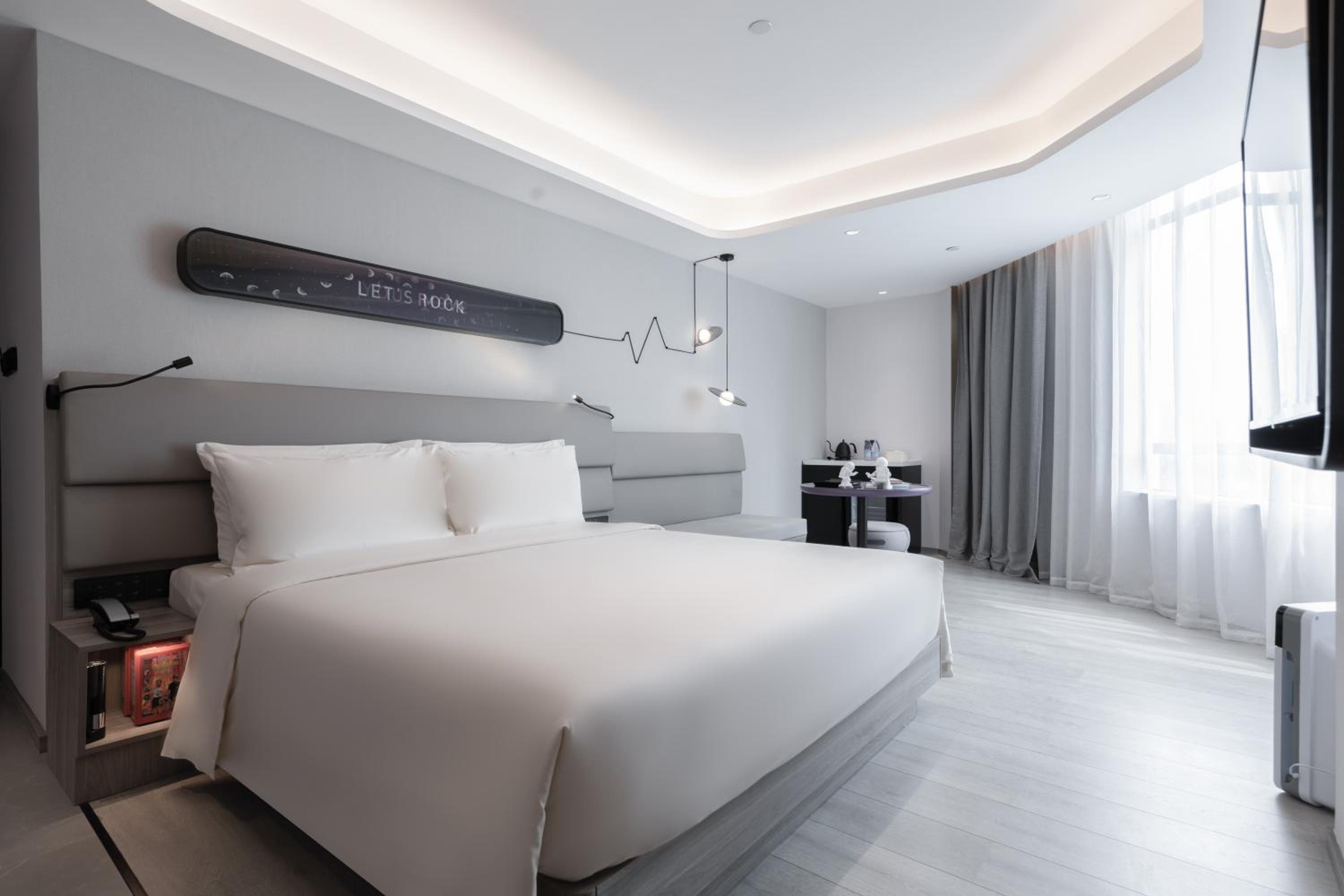 Joy Double Room With Garden View