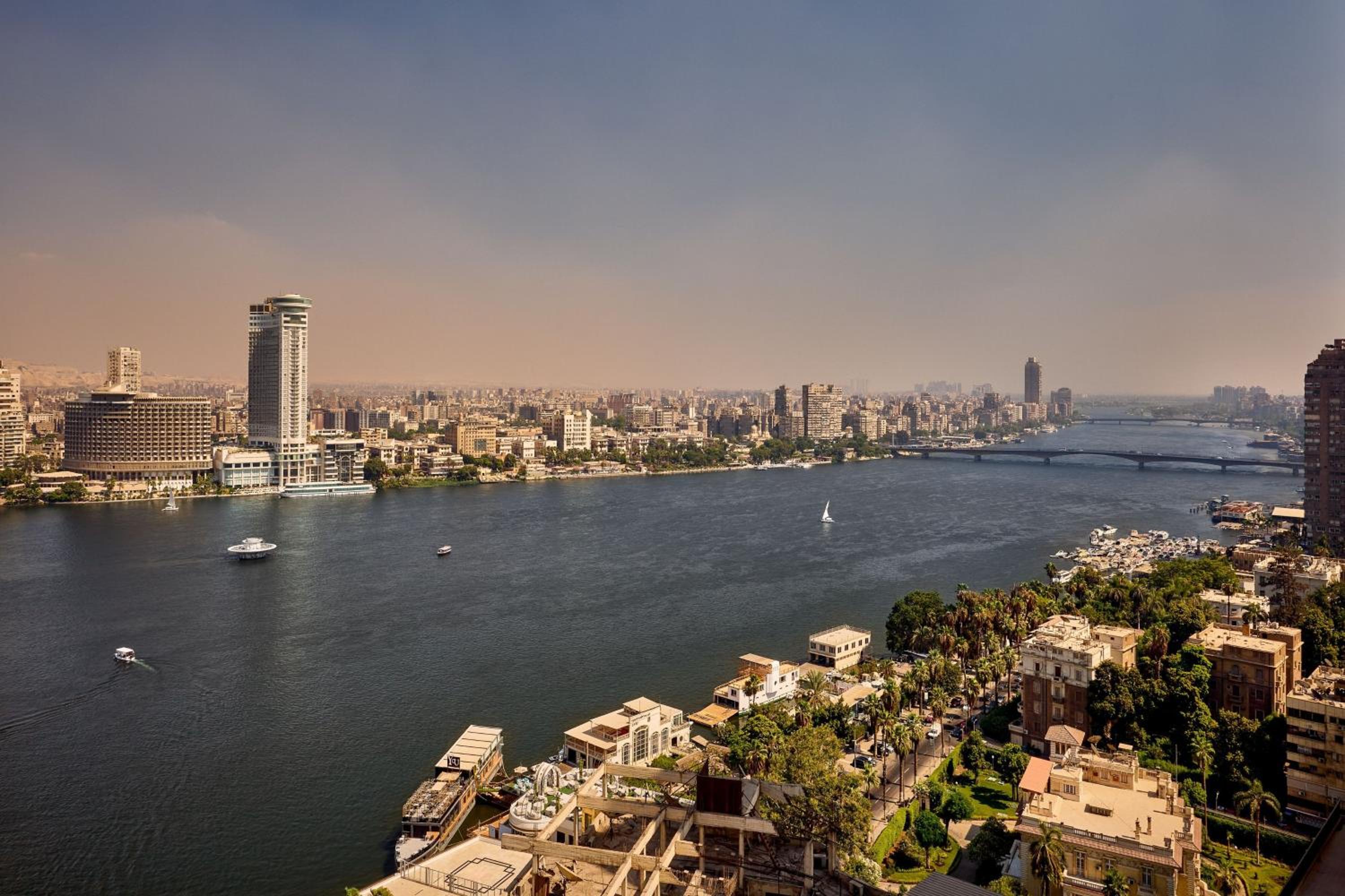 Panoramic Nile, Club lounge access, 1 King, Riverfront, Balcony - Photo 11