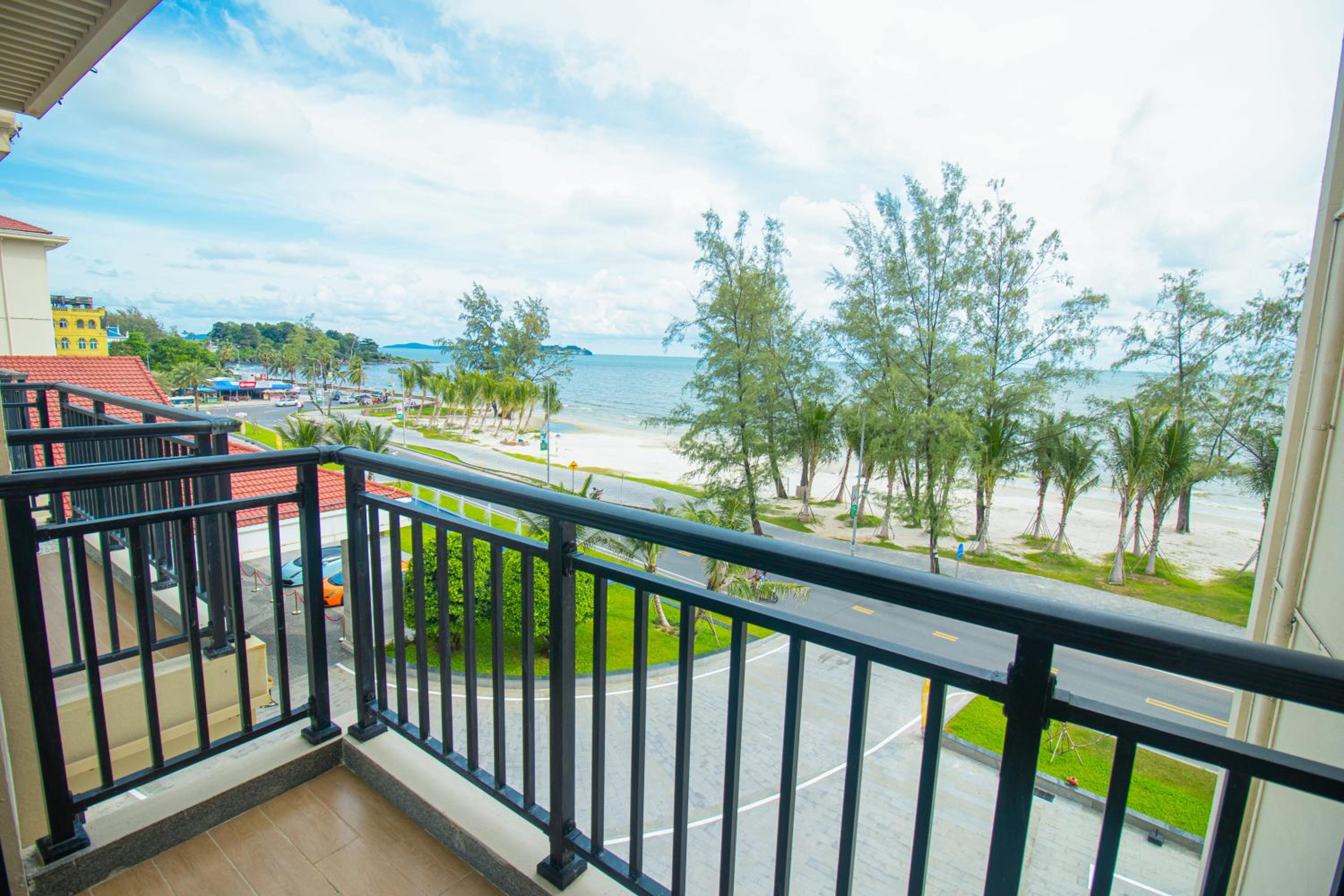Twin Room with Sea View photo 2