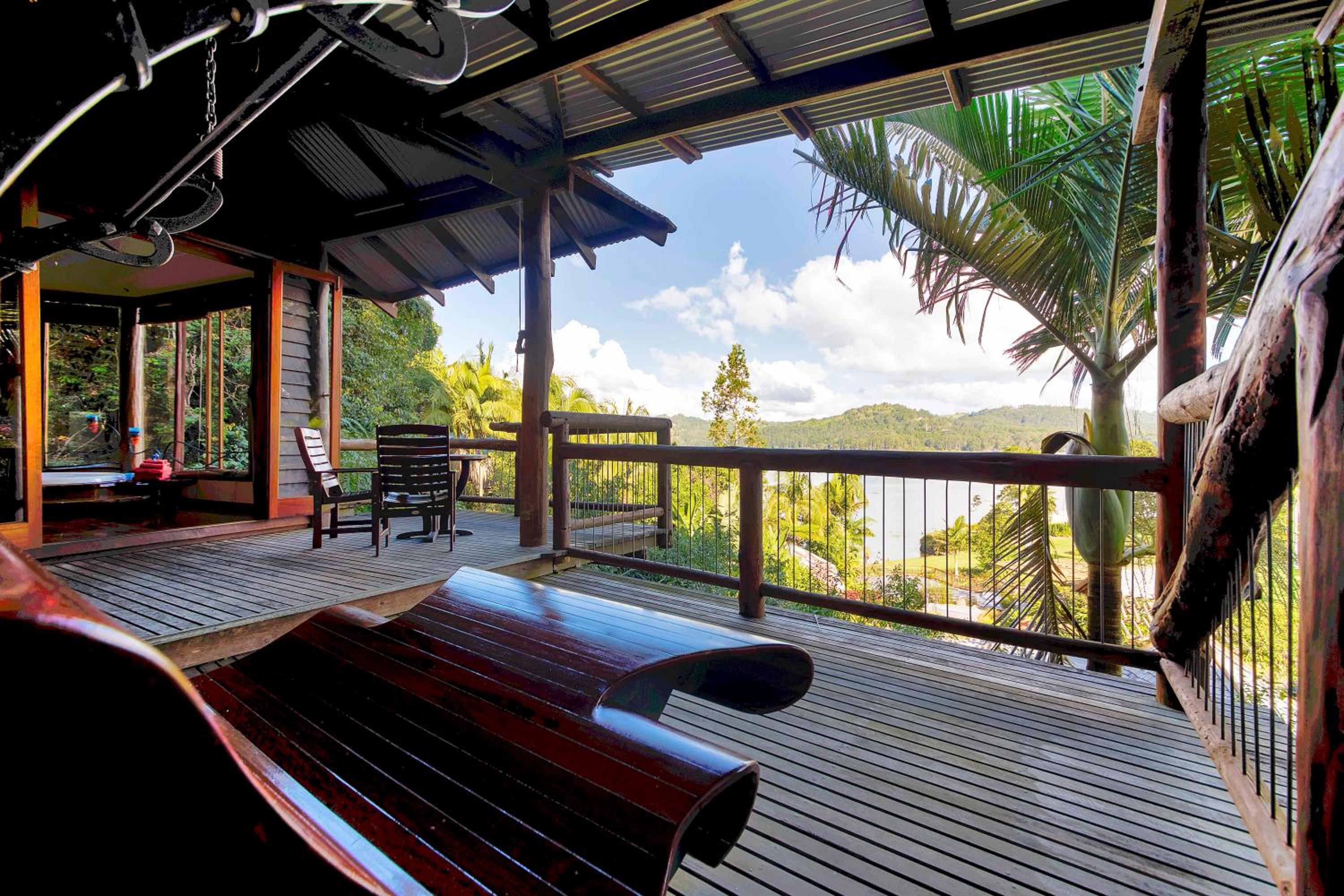 Luxury Treehouse photo 3
