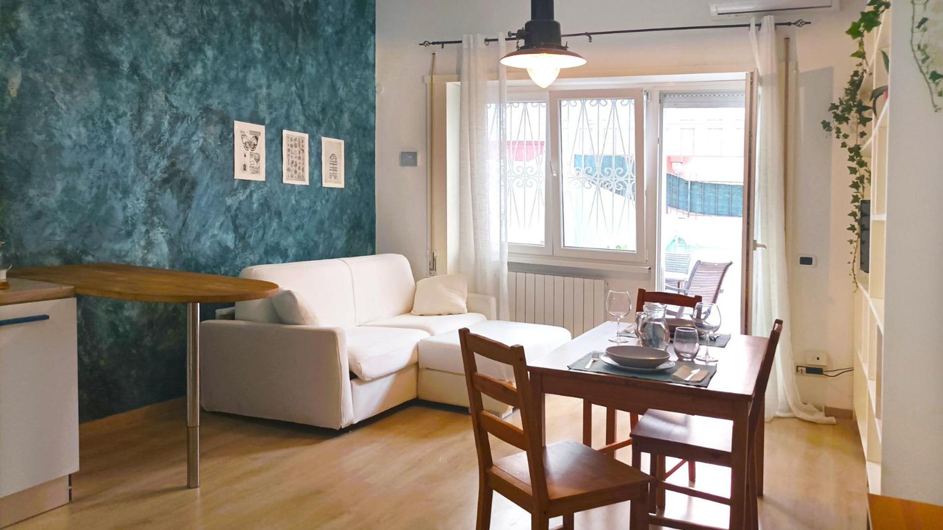 One-Bedroom Apartment