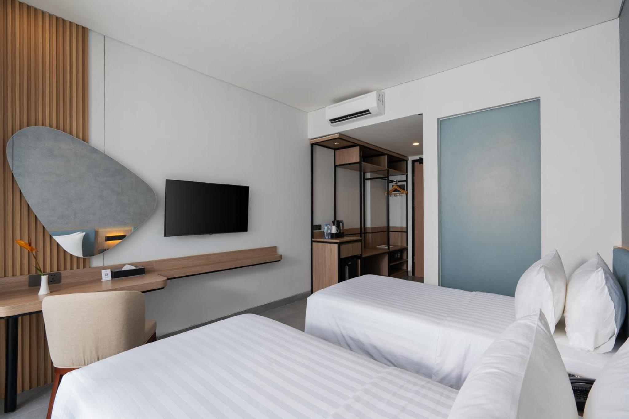 Superior Twin Room with Ocean View