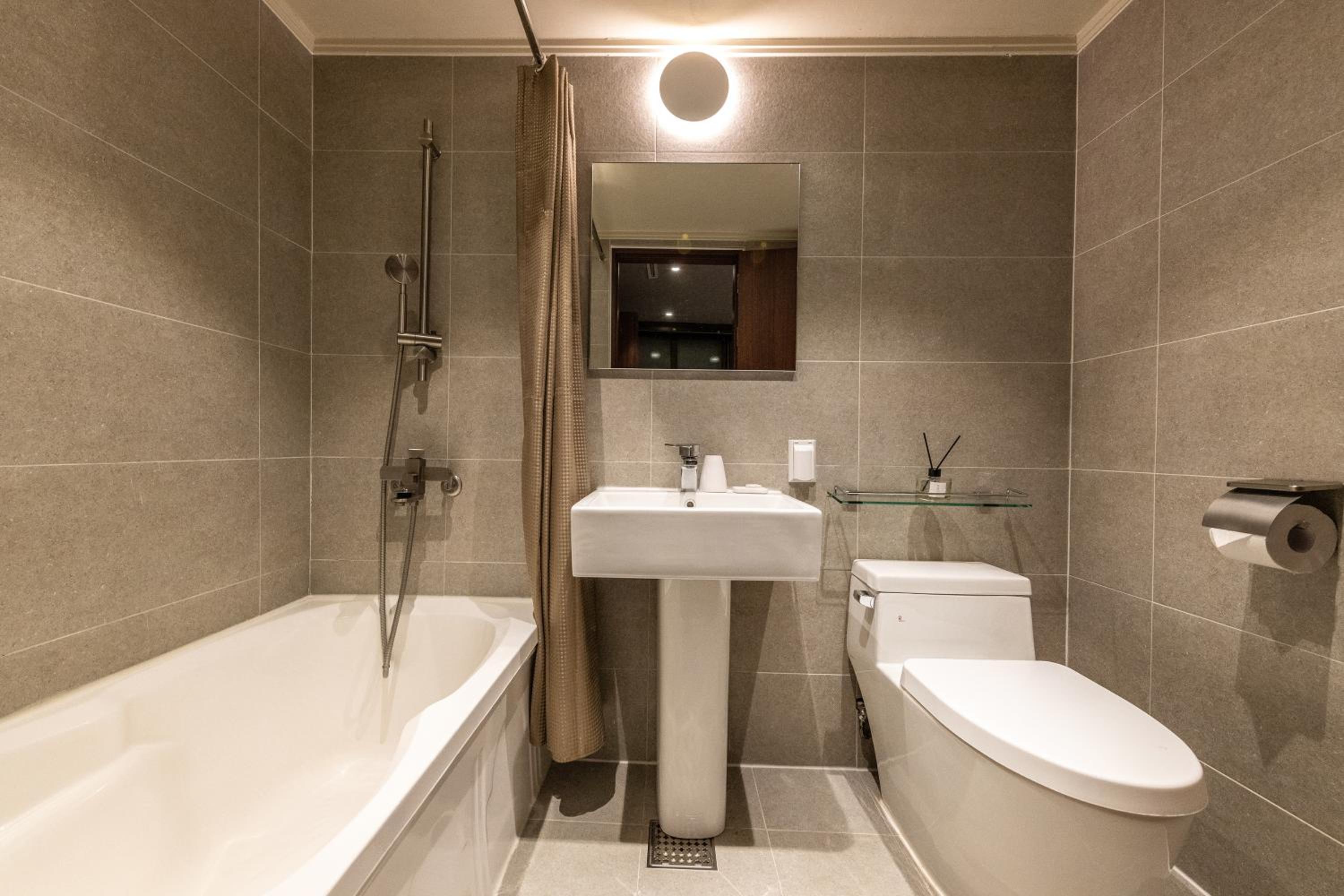 Twin Room - Photo 6