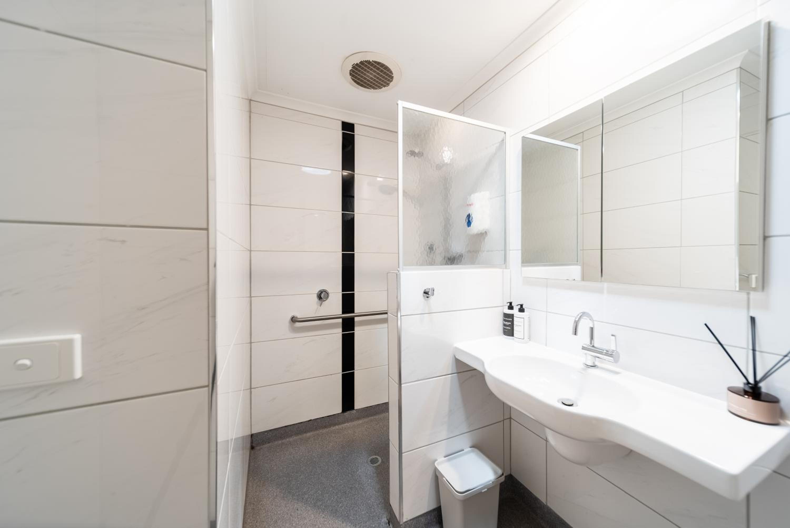 Deluxe Double or Twin Room photo 2