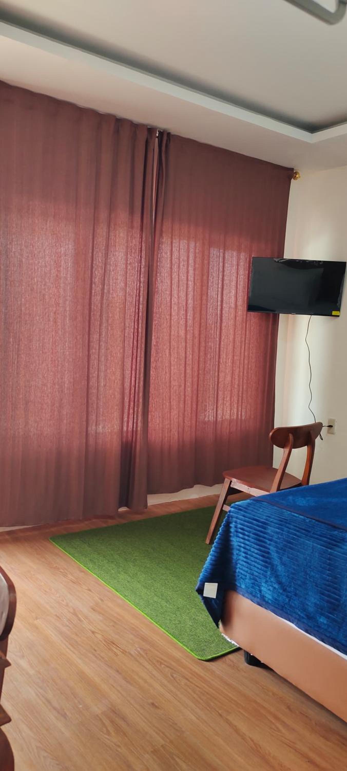 Deluxe King Room - Photo 7