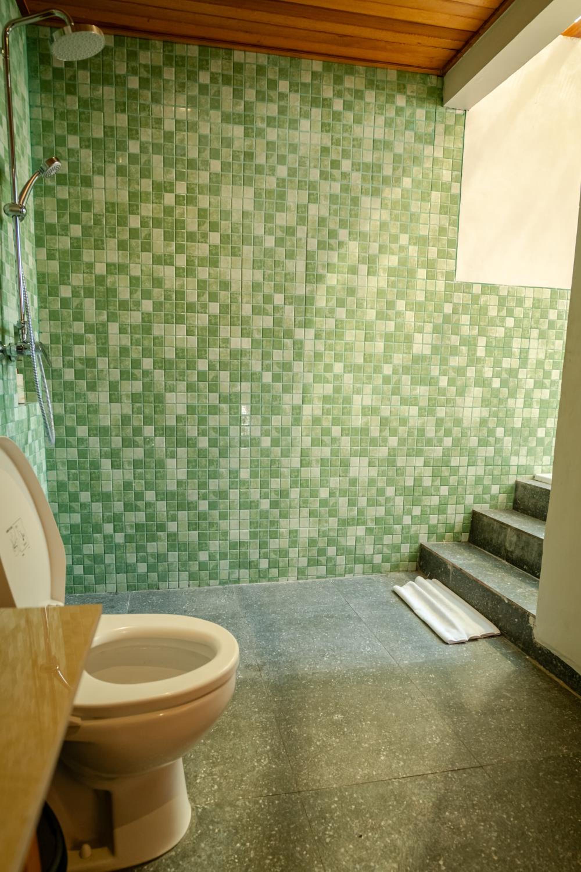 Suite - Photo 2