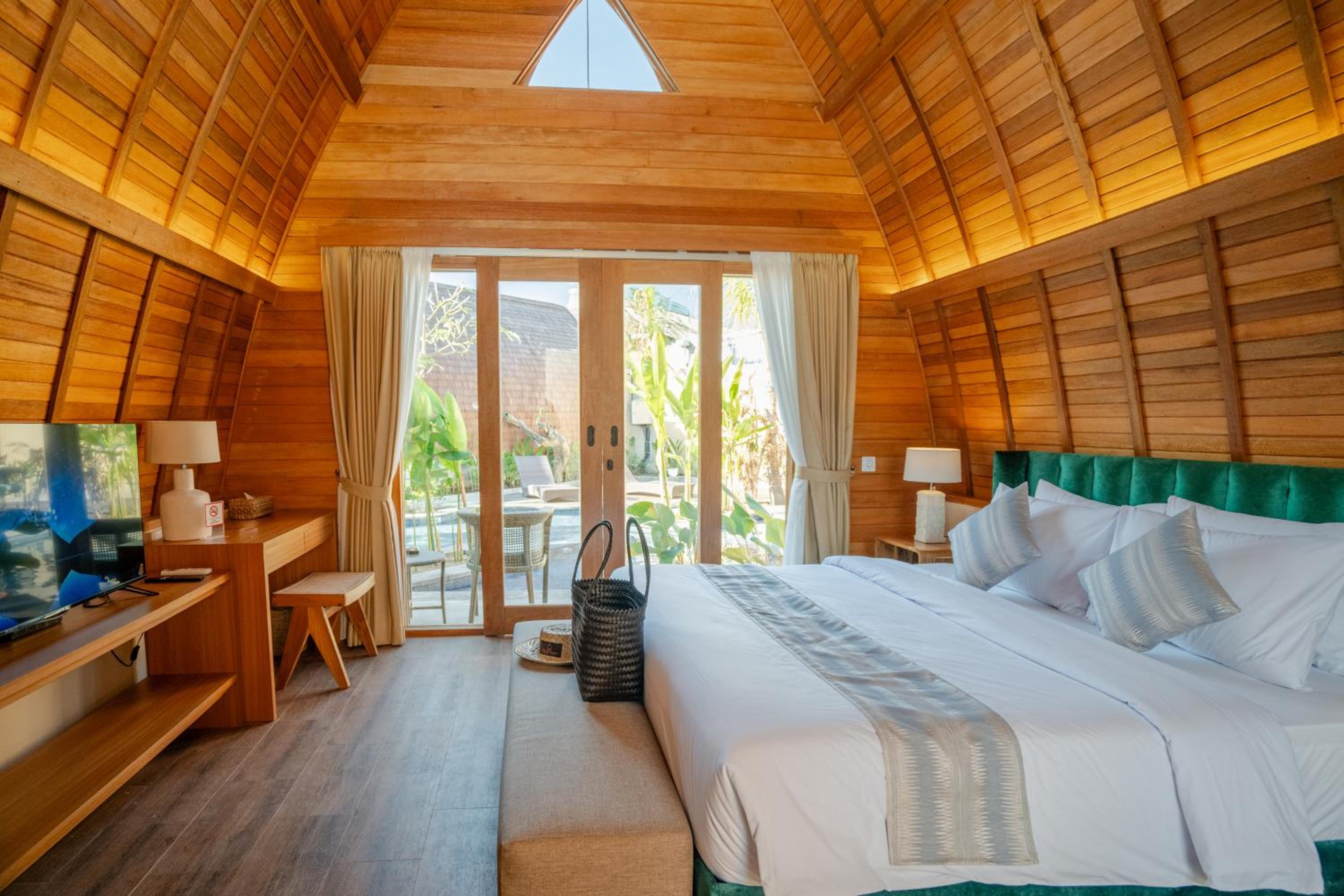 Premier Room - Photo 16
