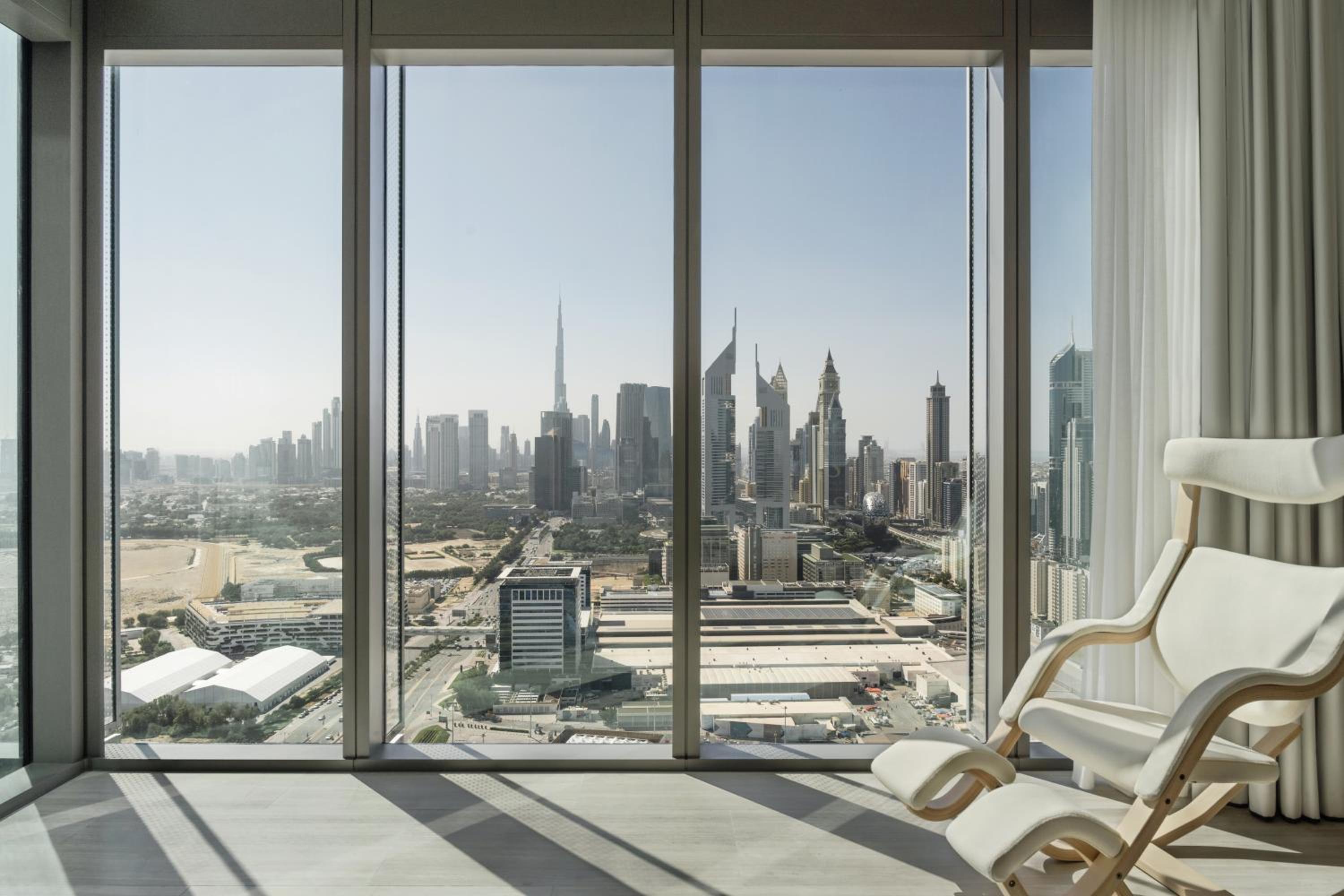 SIRO Plus - King Burj Khalifa View, complimentary AED 200 daily recovery credit and lifestyle consultation