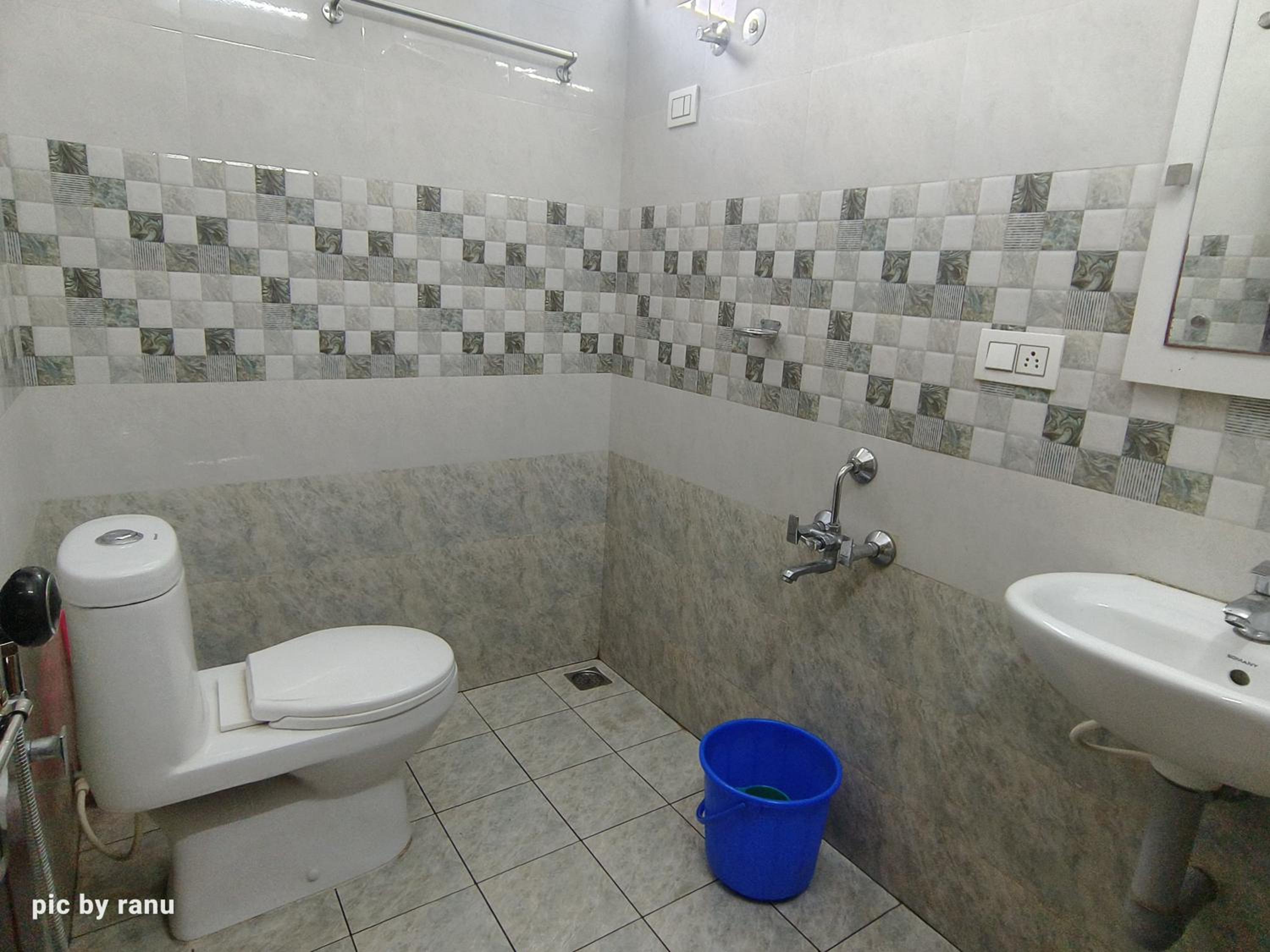 Standard Double Room with Fan photo 3