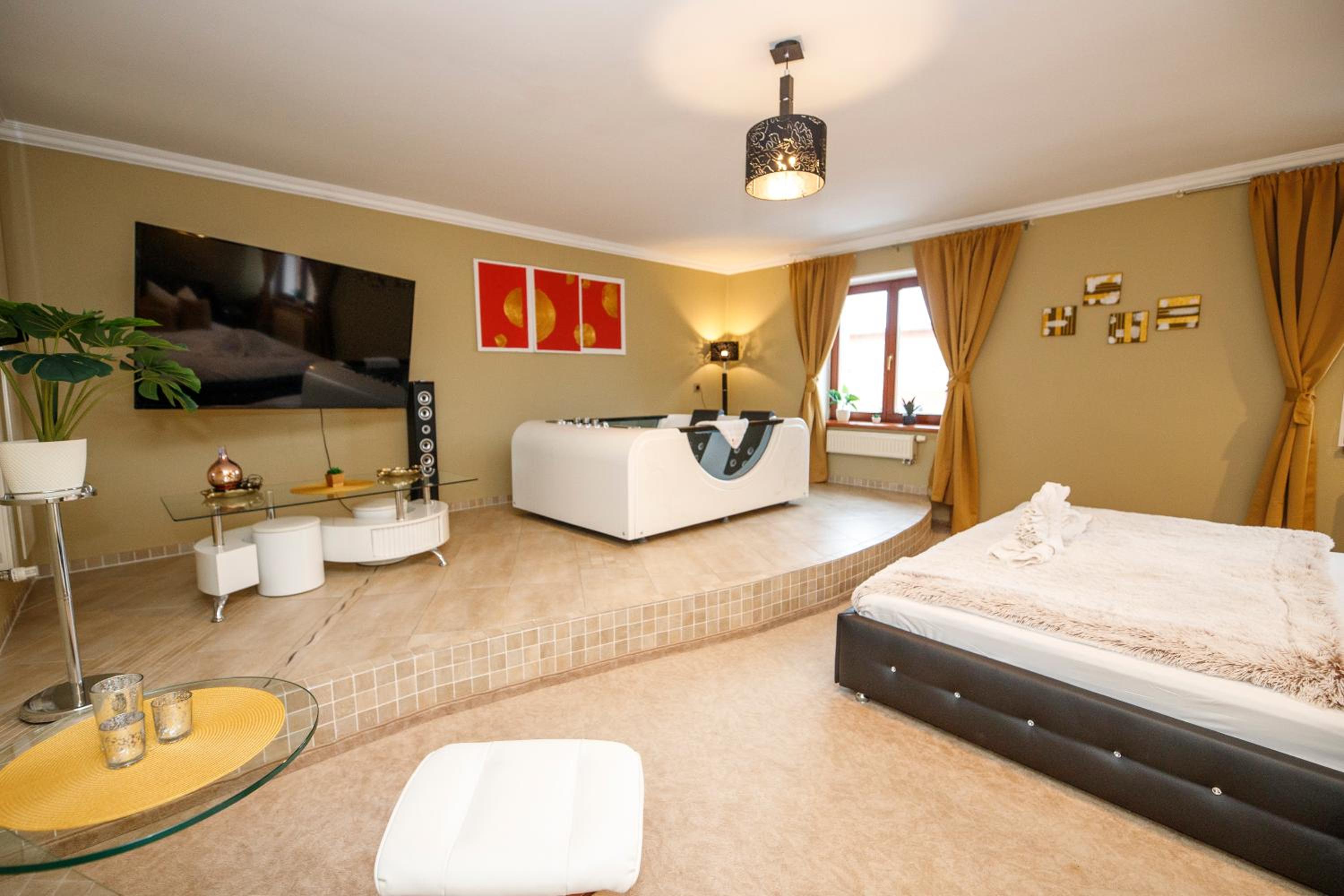 Two-Bedroom Apartment with Spa Bath photo 3