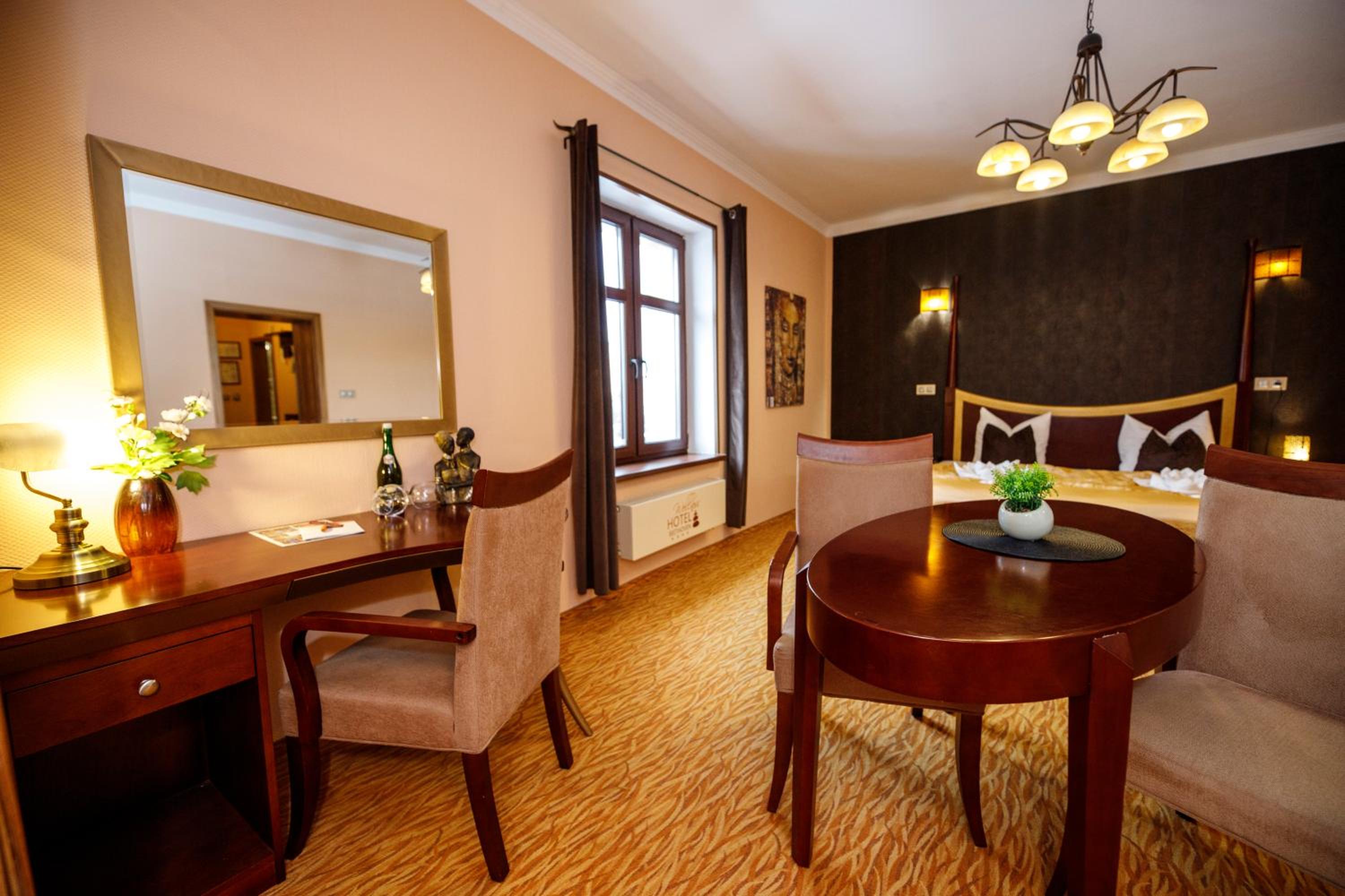 Double Room - Photo 2