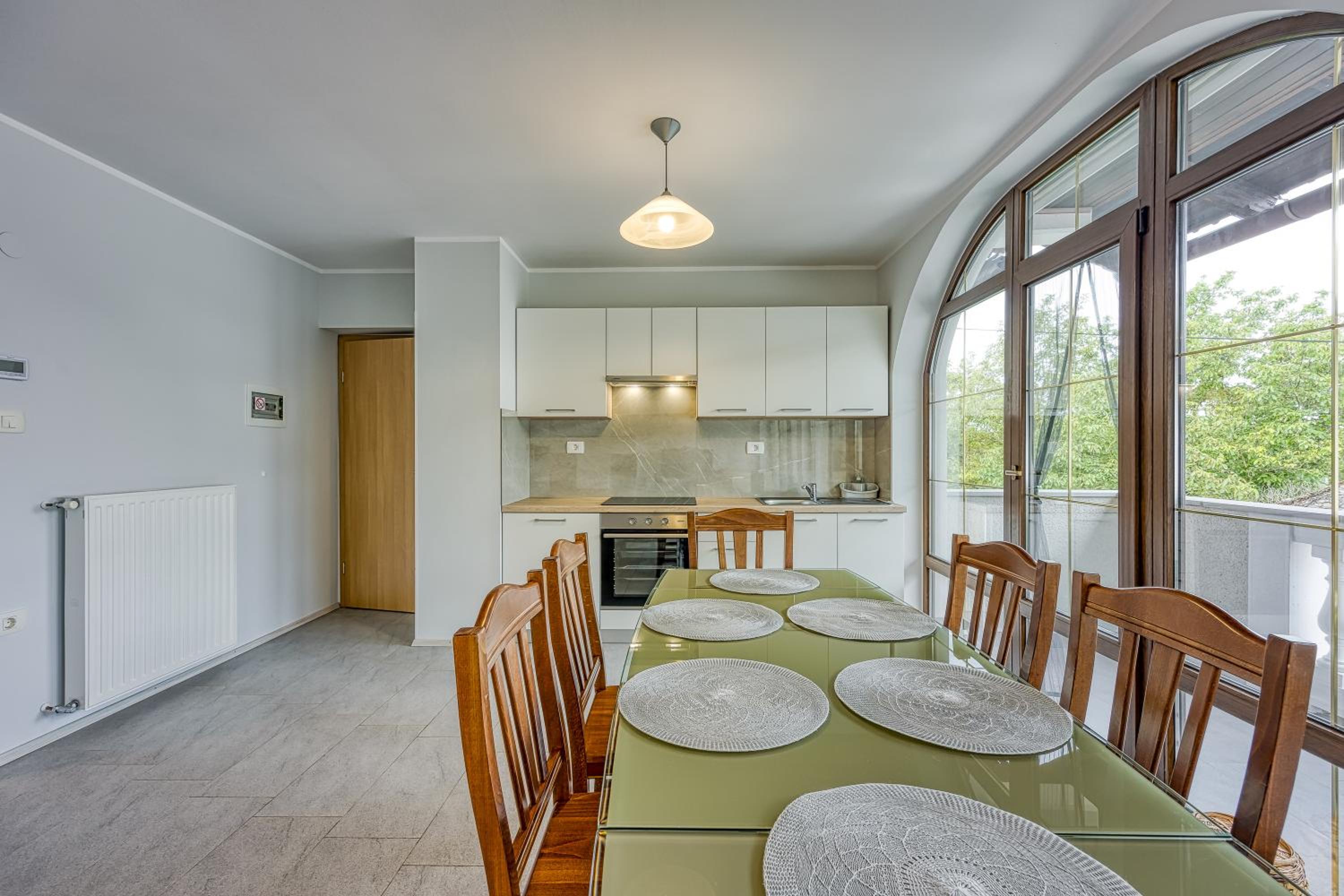 Two Bedroom Apartment with Balcony 2 photo 3