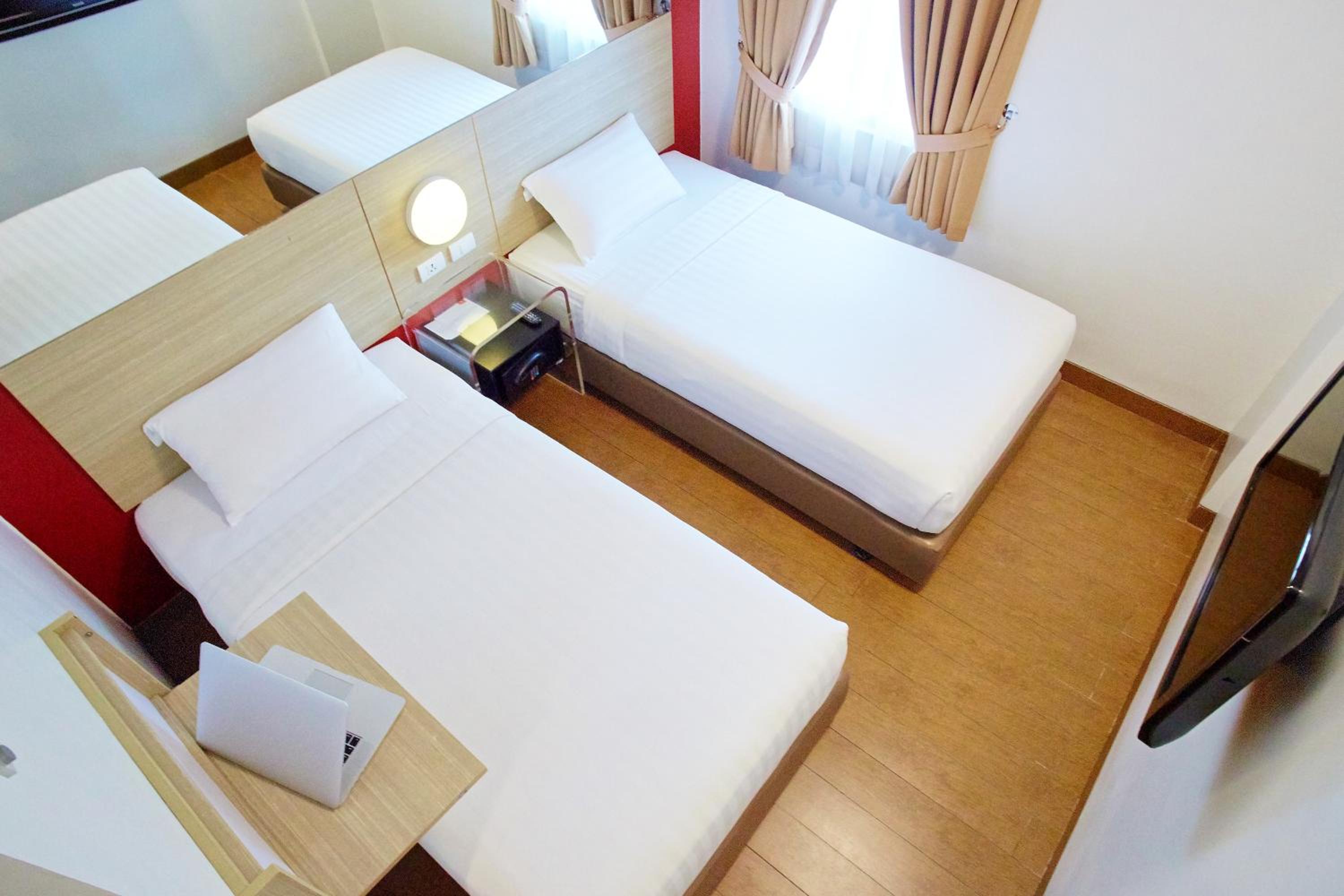 Twin Room - Photo 4
