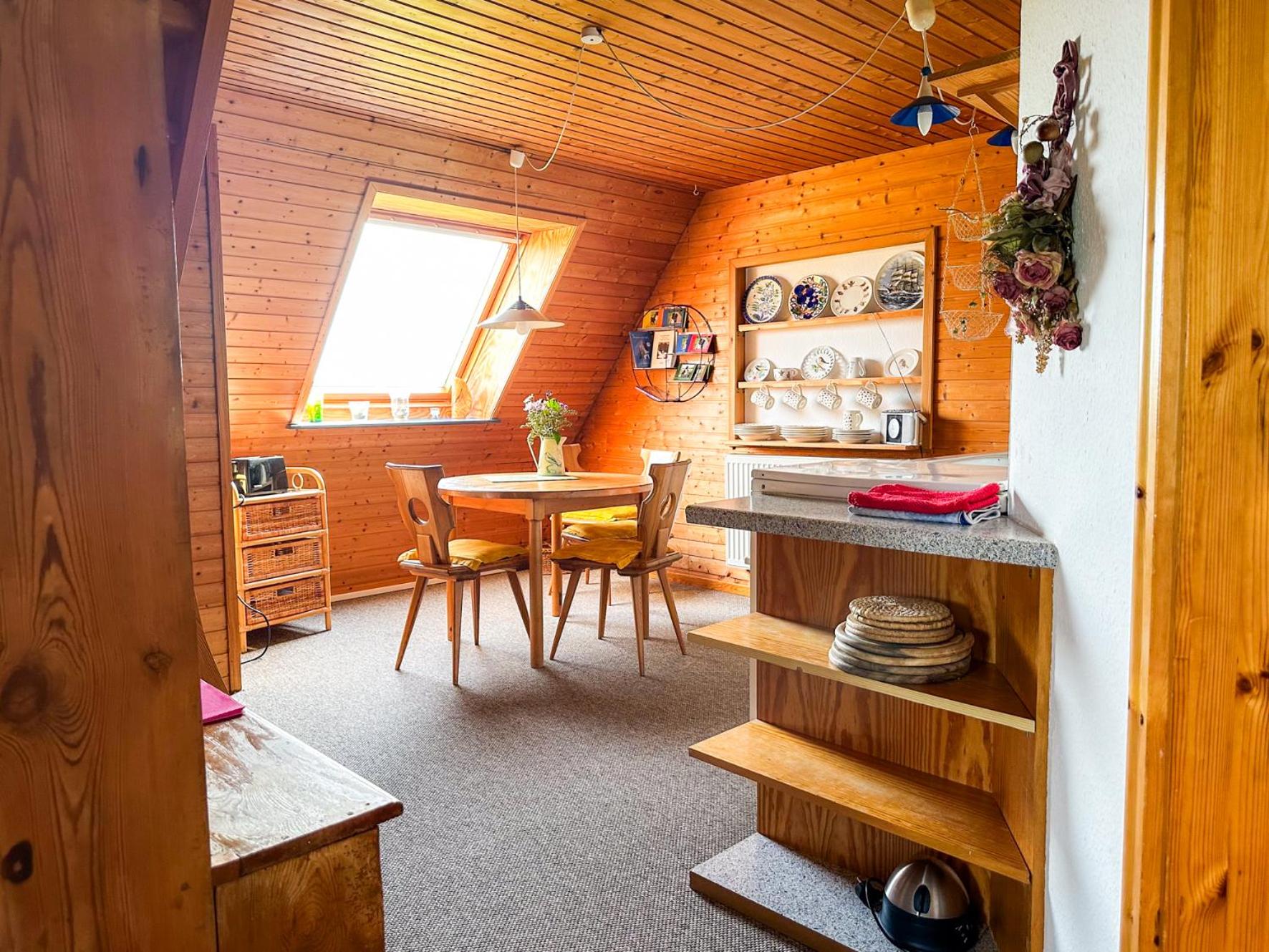 Two-Bedroom Deluxe Apartment with Garden View photo 2