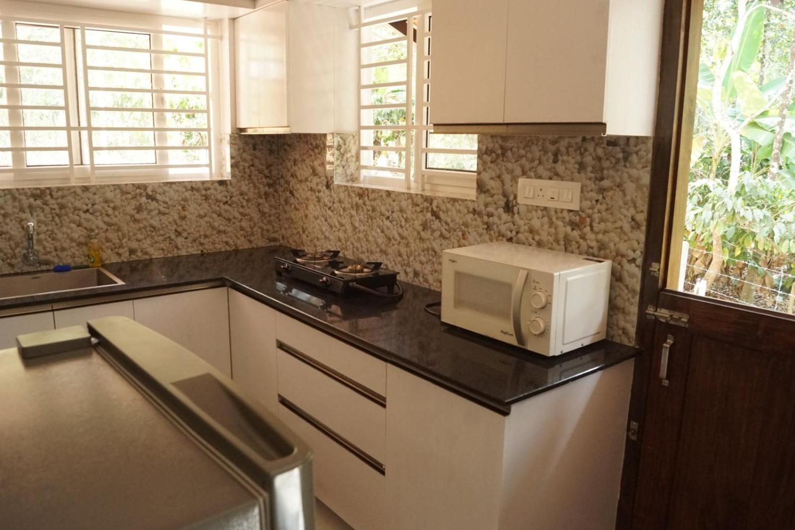 Three-Bedroom Villa photo 3