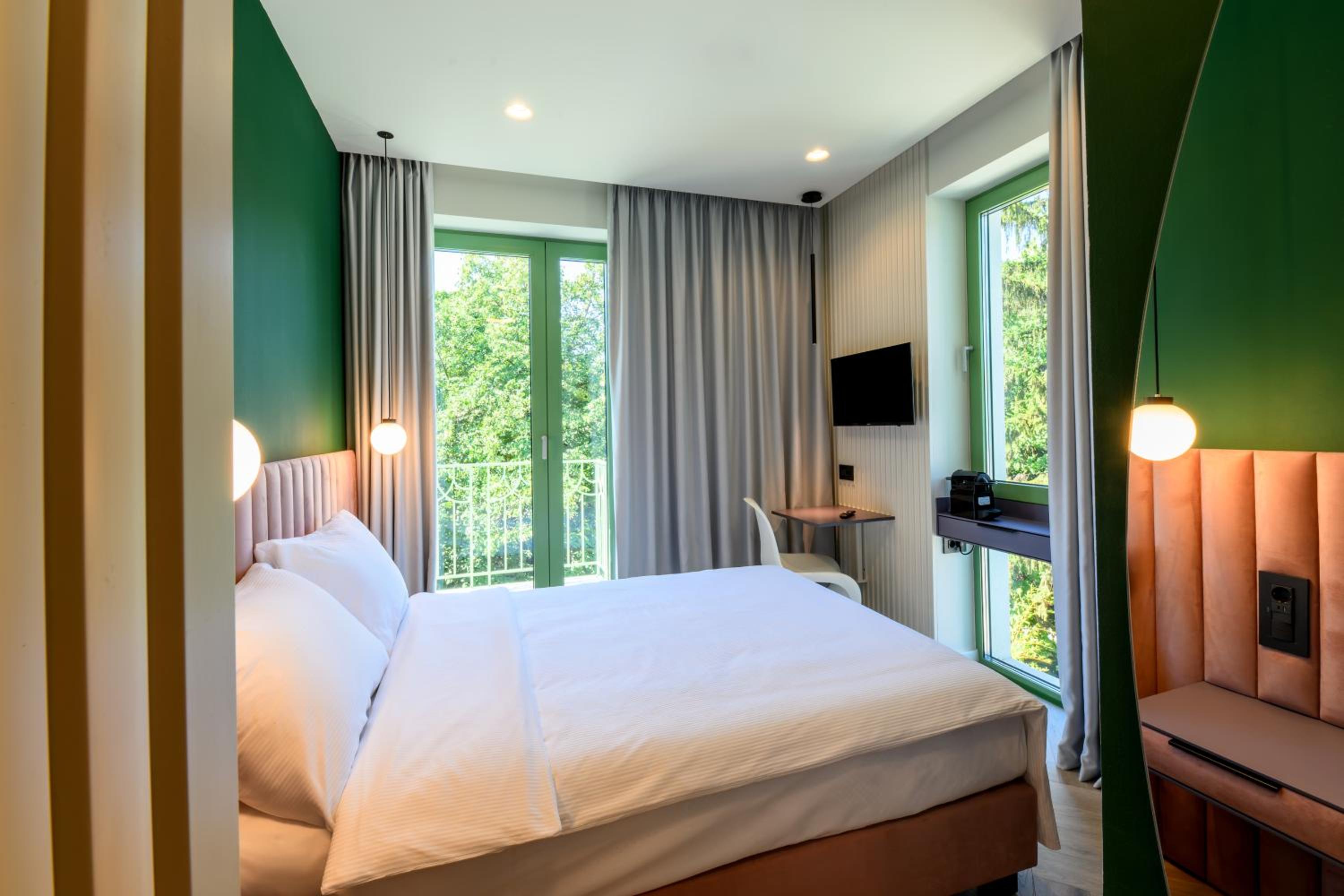 Single Room photo 2