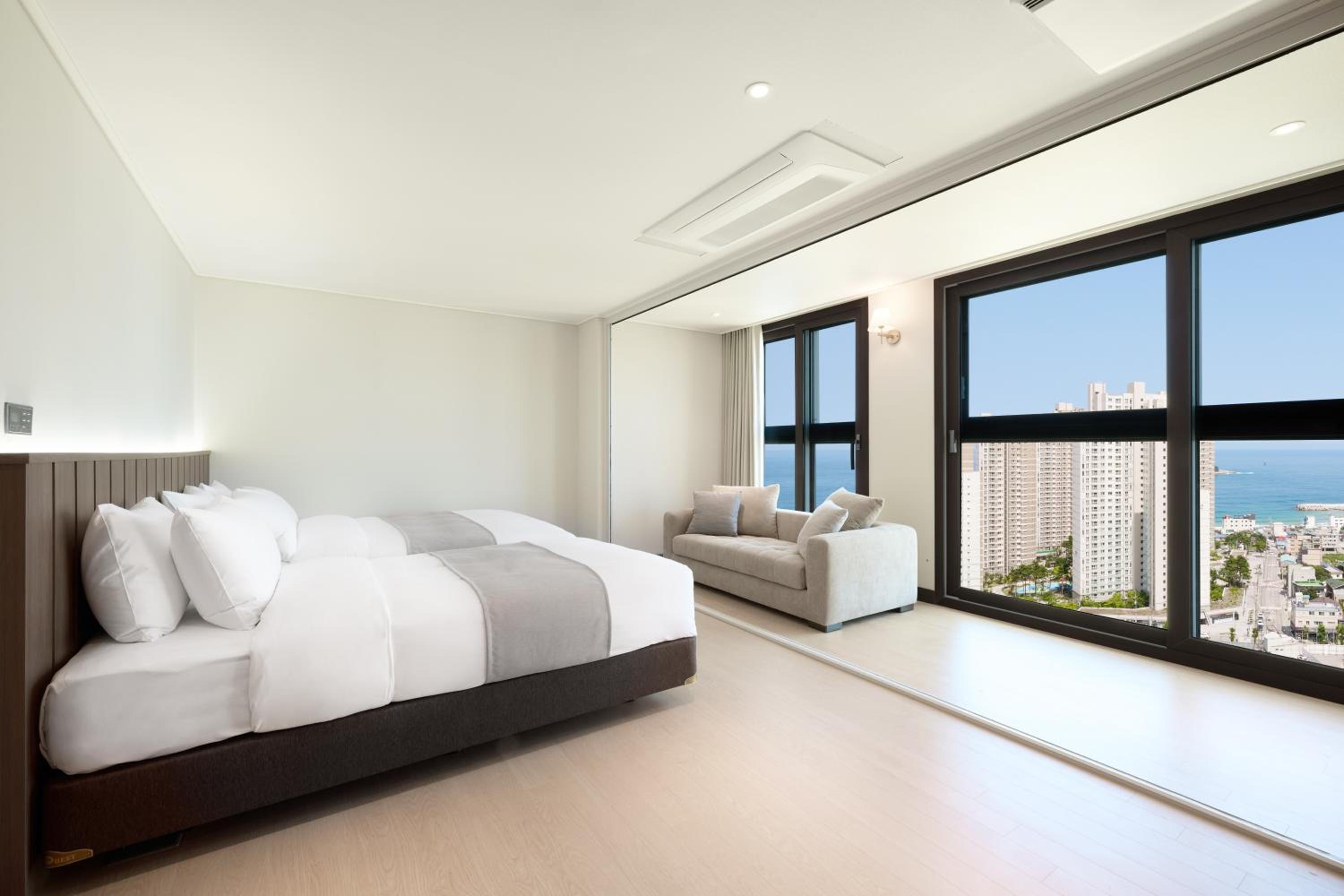 Premier Family Twin Ocean View