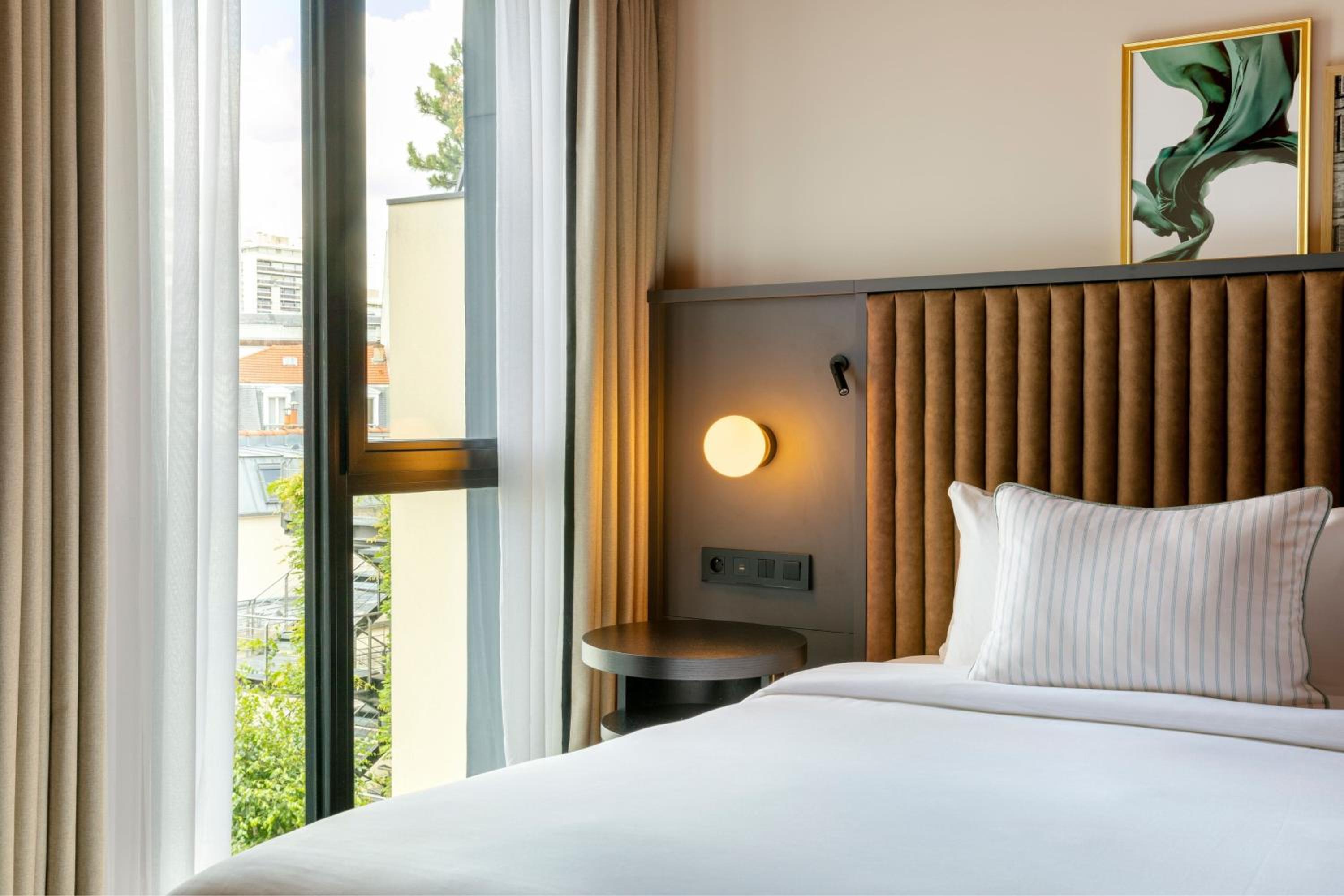 Chambre Lit King-Size Deluxe - Vue sur Cour - Photo 5