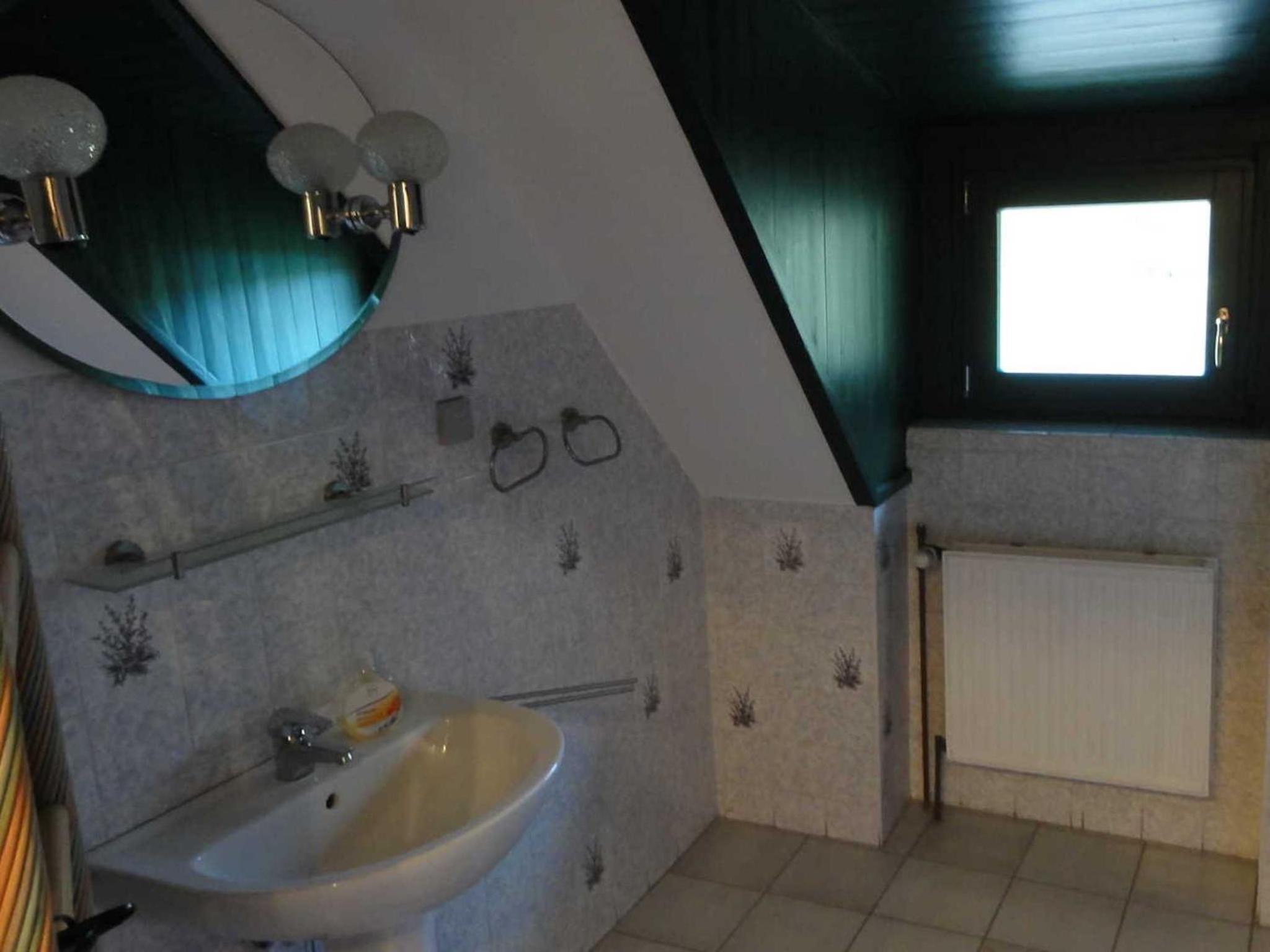 Double Room with Shared Toilet photo 3
