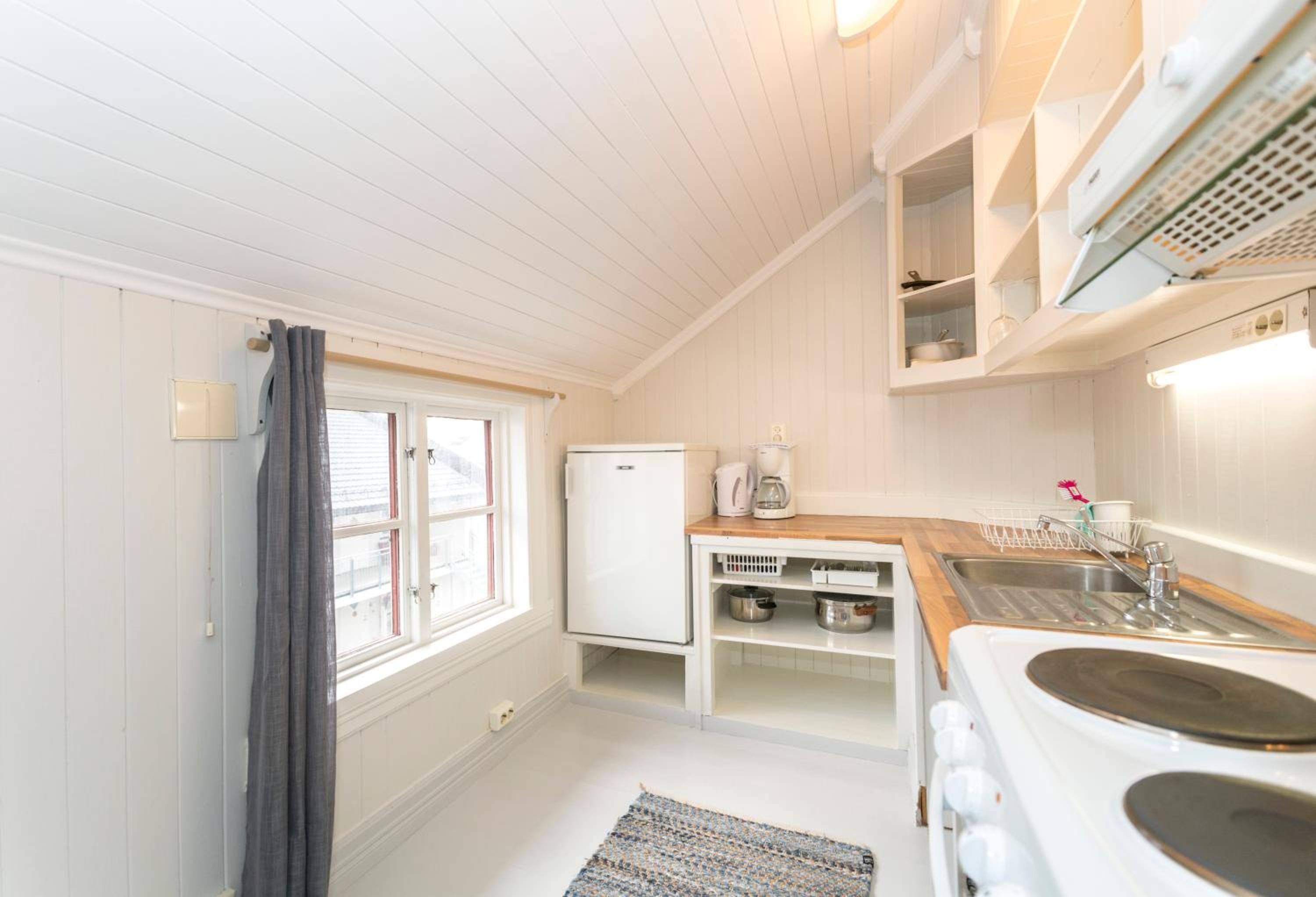 Two-Bedroom Apartment - Photo 8