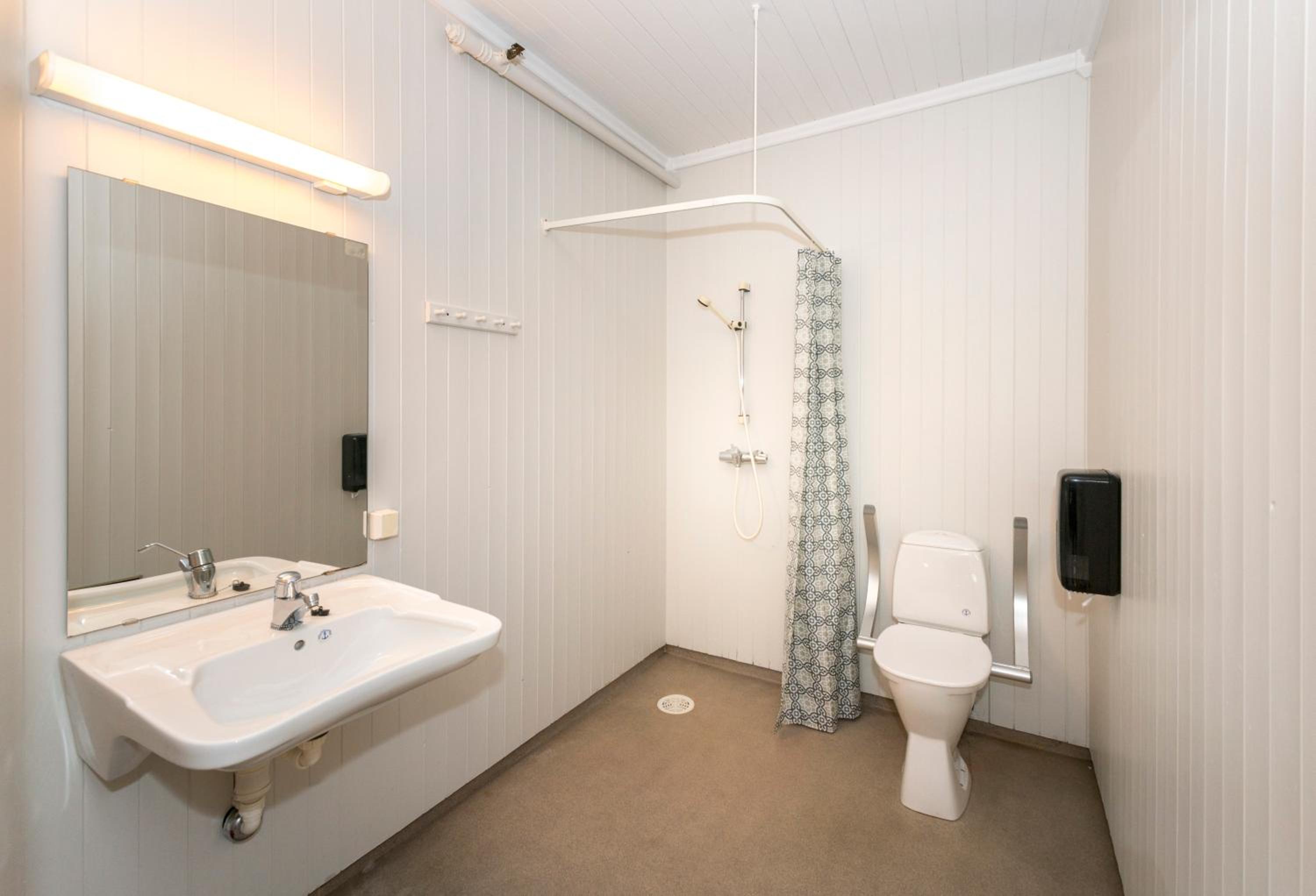 Two-Bedroom Apartment - Photo 10