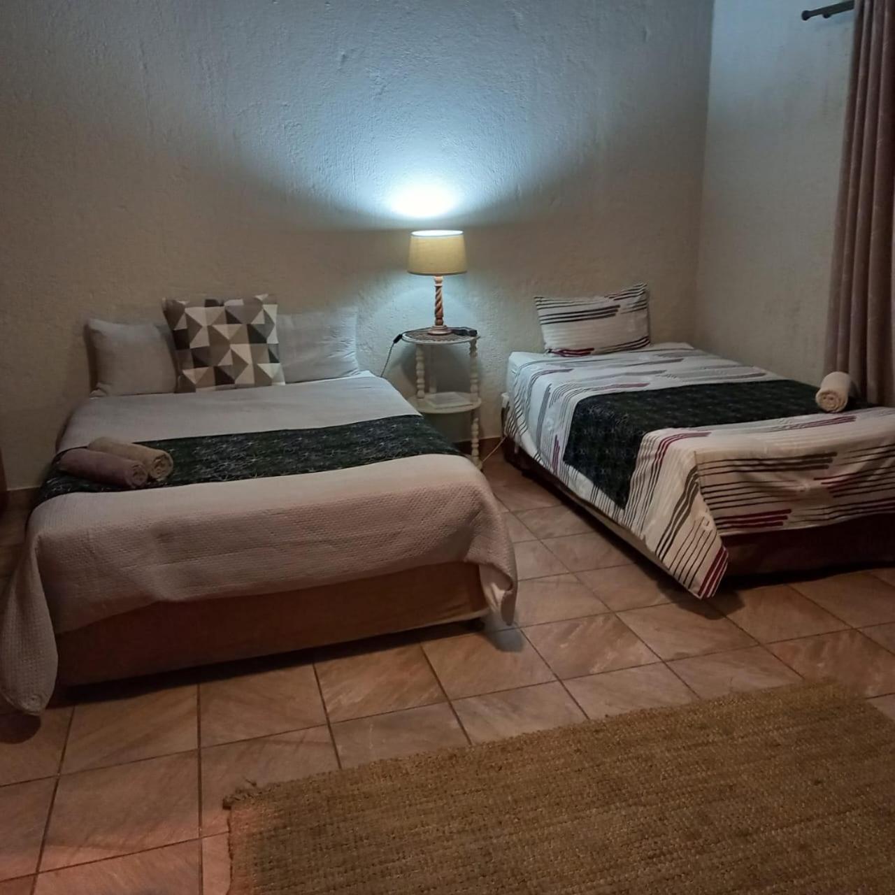 Budget Twin Room photo 1