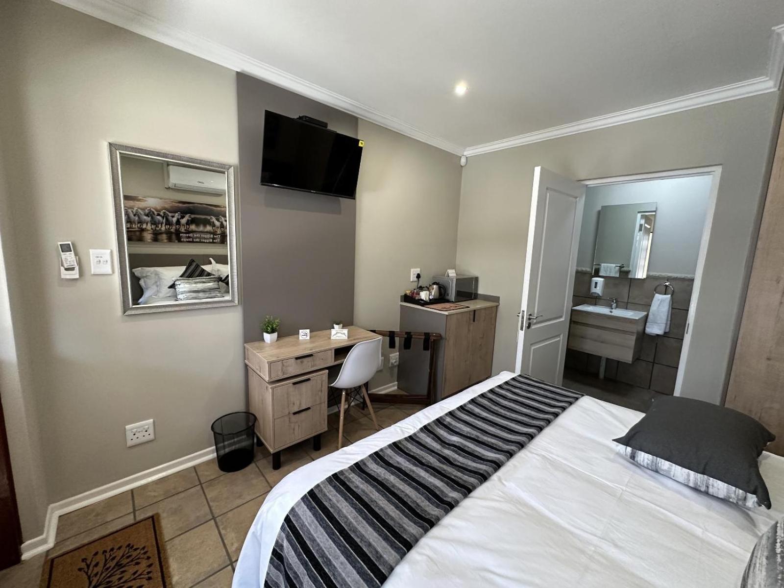 Luxury Queen Room photo 1