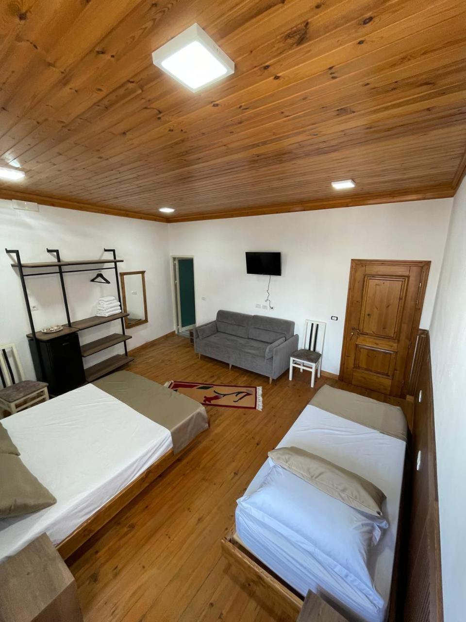 Double Room With Balcony photo 3