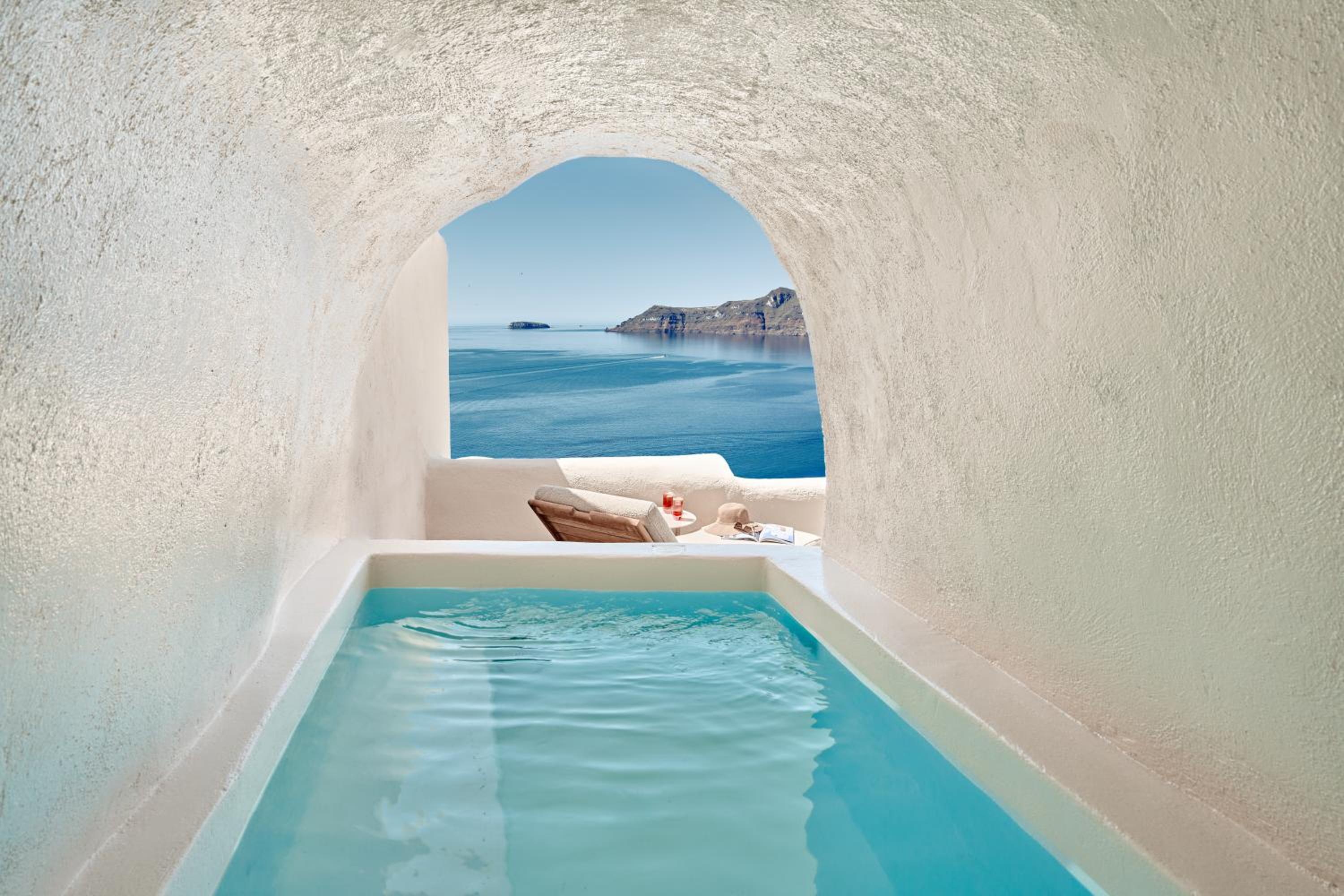 Wet Allure Suite, 1 Bedroom Suite, 1 King, Caldera view, Sea view