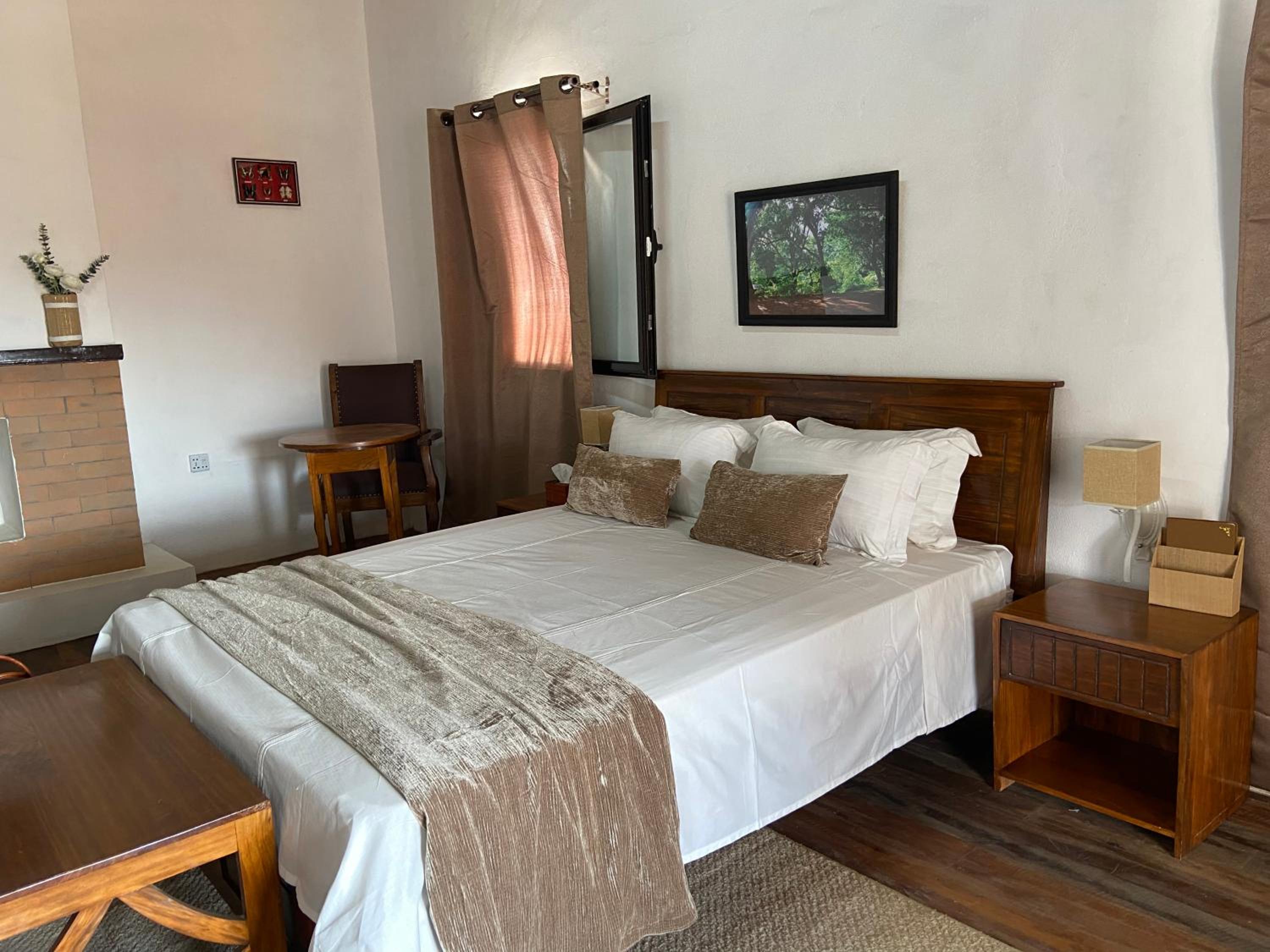 Double Room with Private Bathroom photo 1