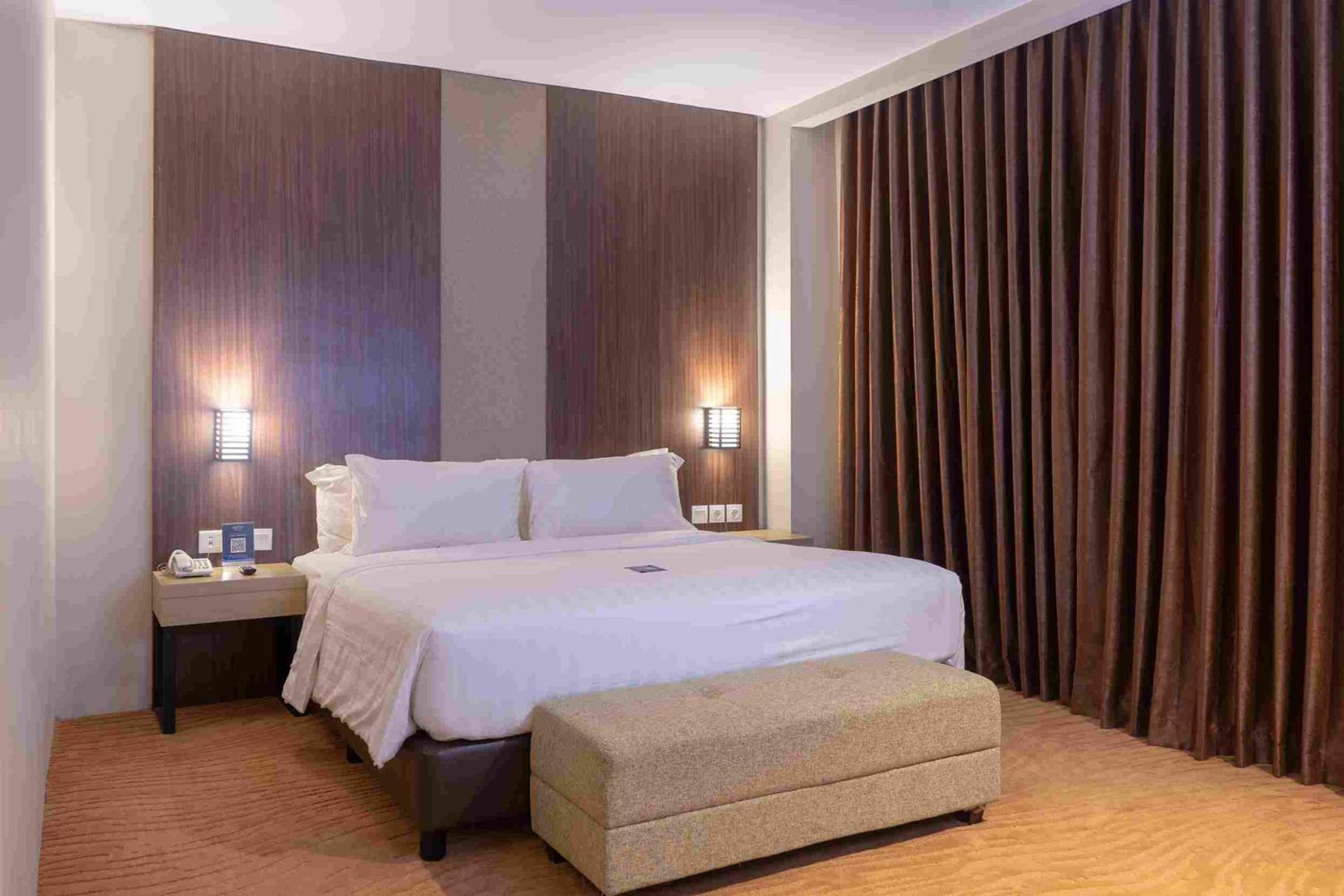 Aston Suite - Photo 4