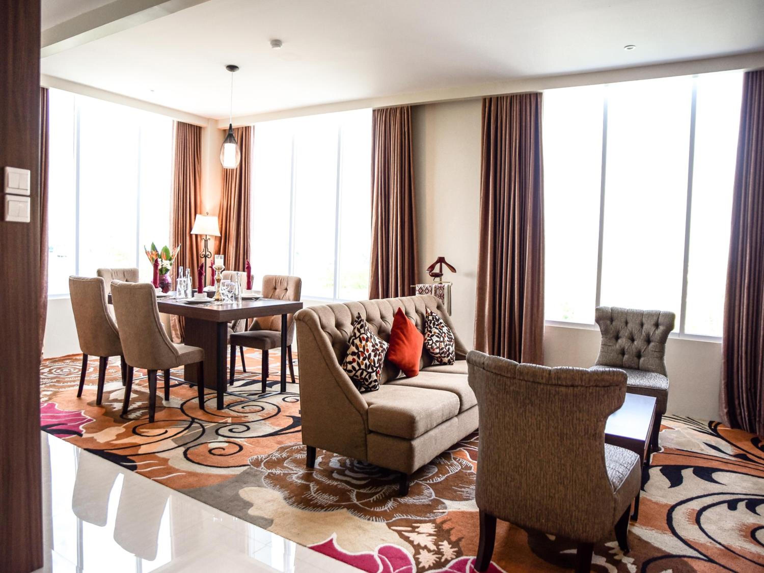 Presidential Suite photo 2