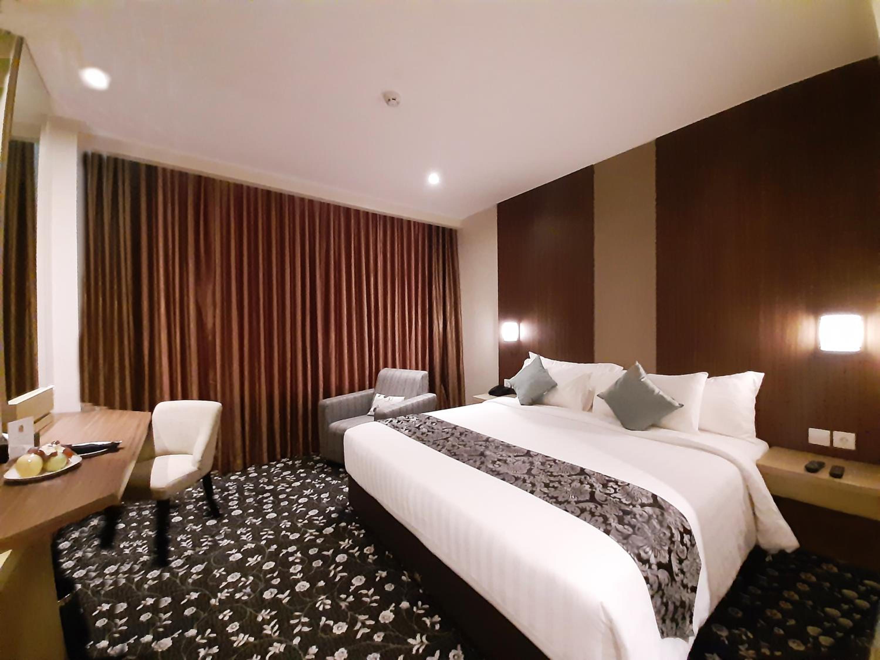 Deluxe Premier Room - Photo 1